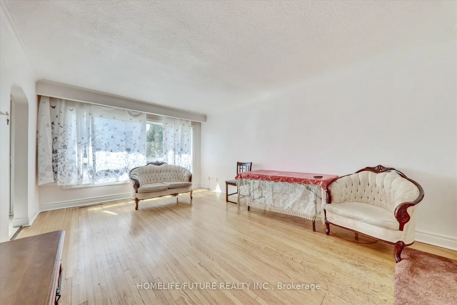 Photo 7 of 46 Wortham Drive, Scarborough, Woburn — HOMEH