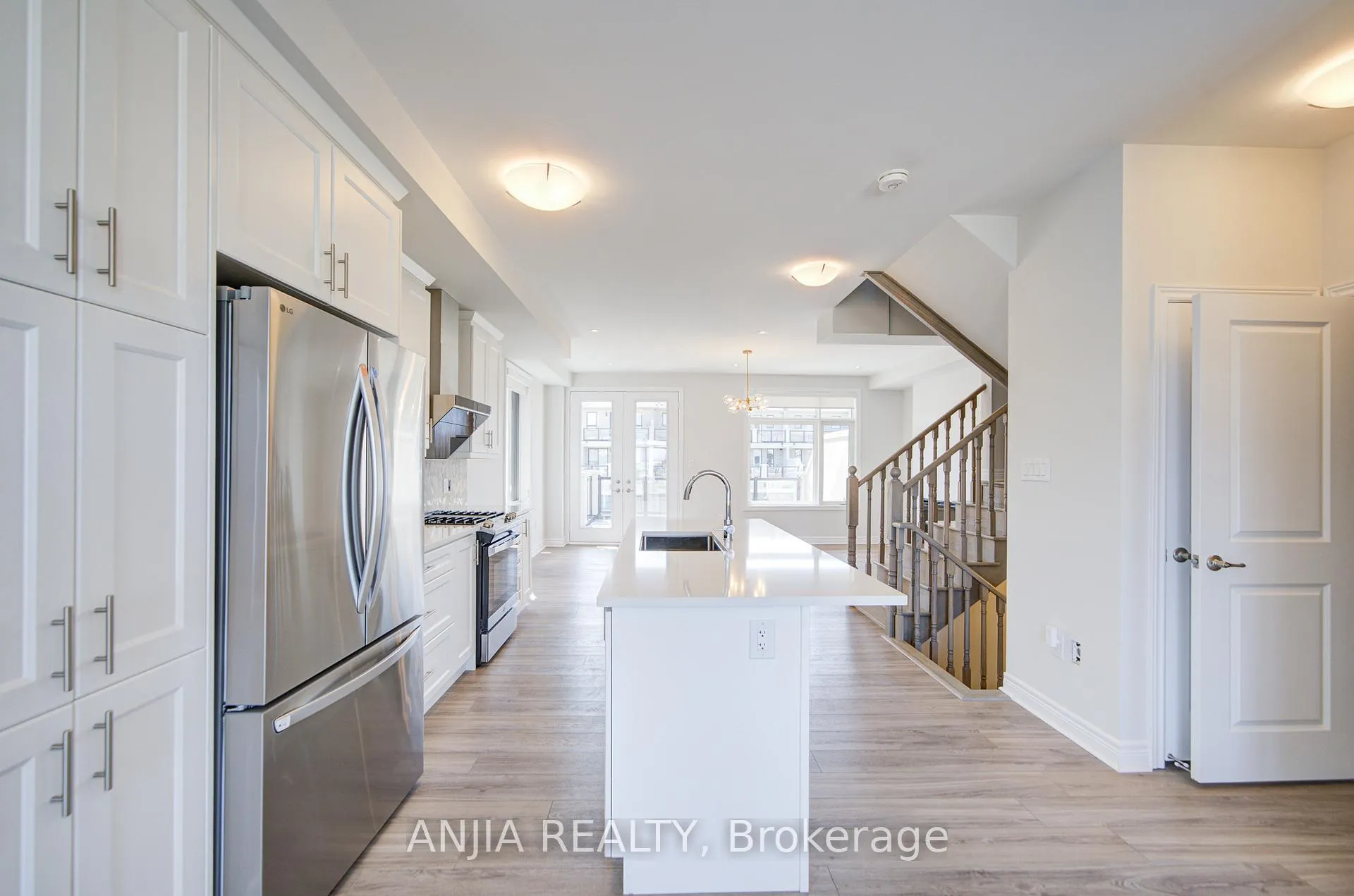 Photo 16 of 11 Mumbai Drive, Markham, Middlefield — HOMEH
