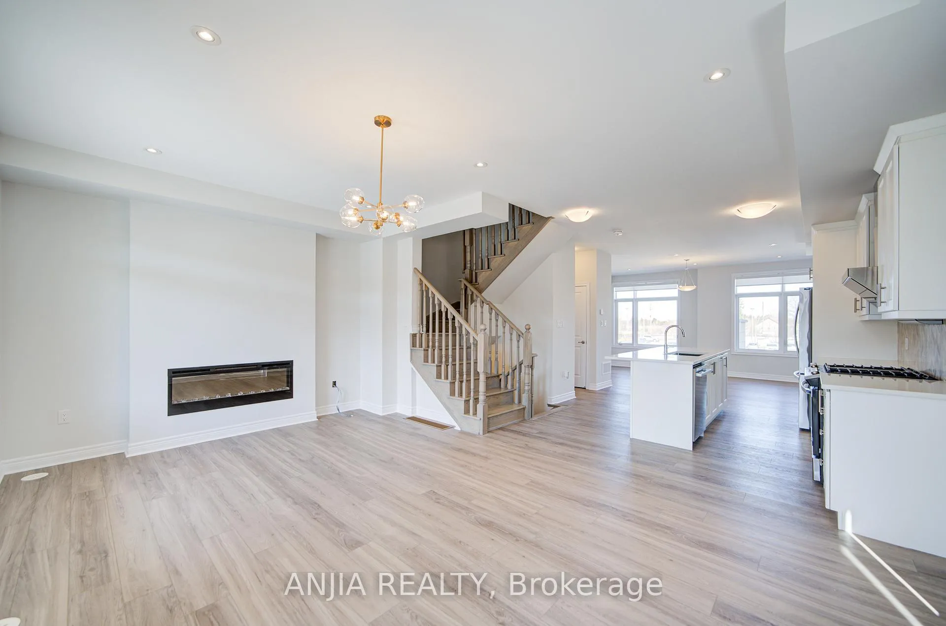 Photo 26 of 11 Mumbai Drive, Markham, Middlefield — HOMEH