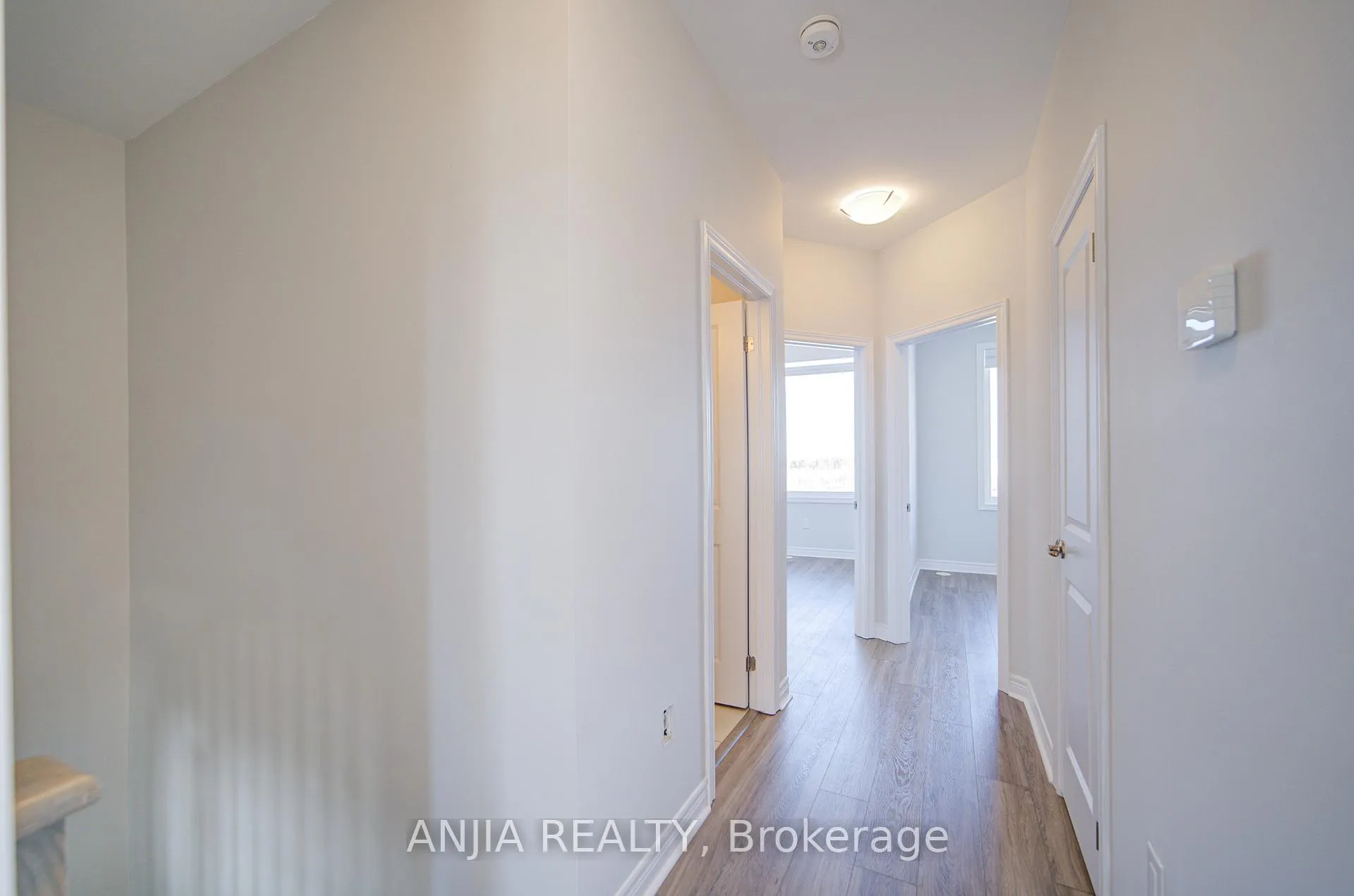 Photo 32 of 11 Mumbai Drive, Markham, Middlefield — HOMEH