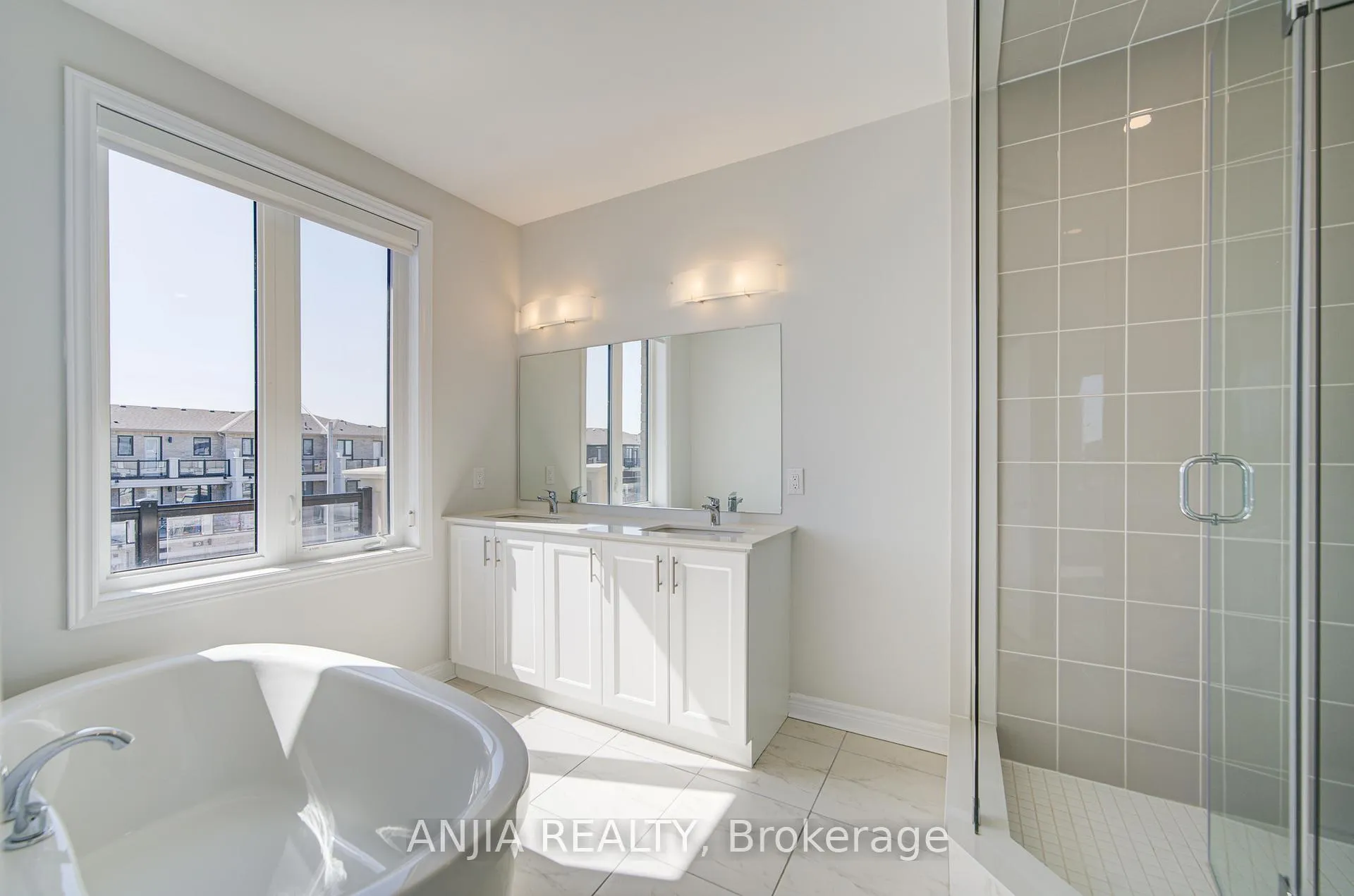 Photo 40 of 11 Mumbai Drive, Markham, Middlefield — HOMEH
