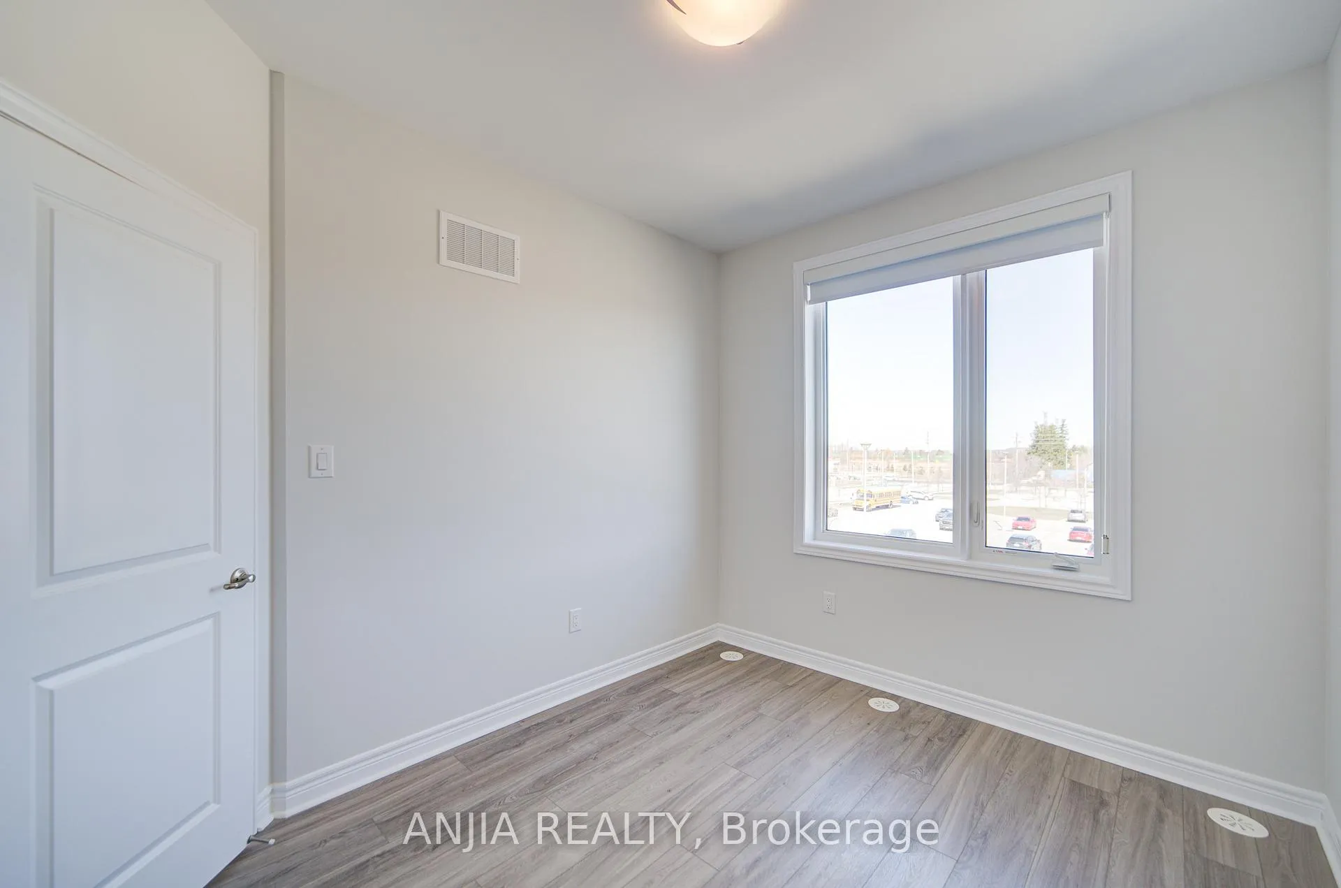 Photo 47 of 11 Mumbai Drive, Markham, Middlefield — HOMEH