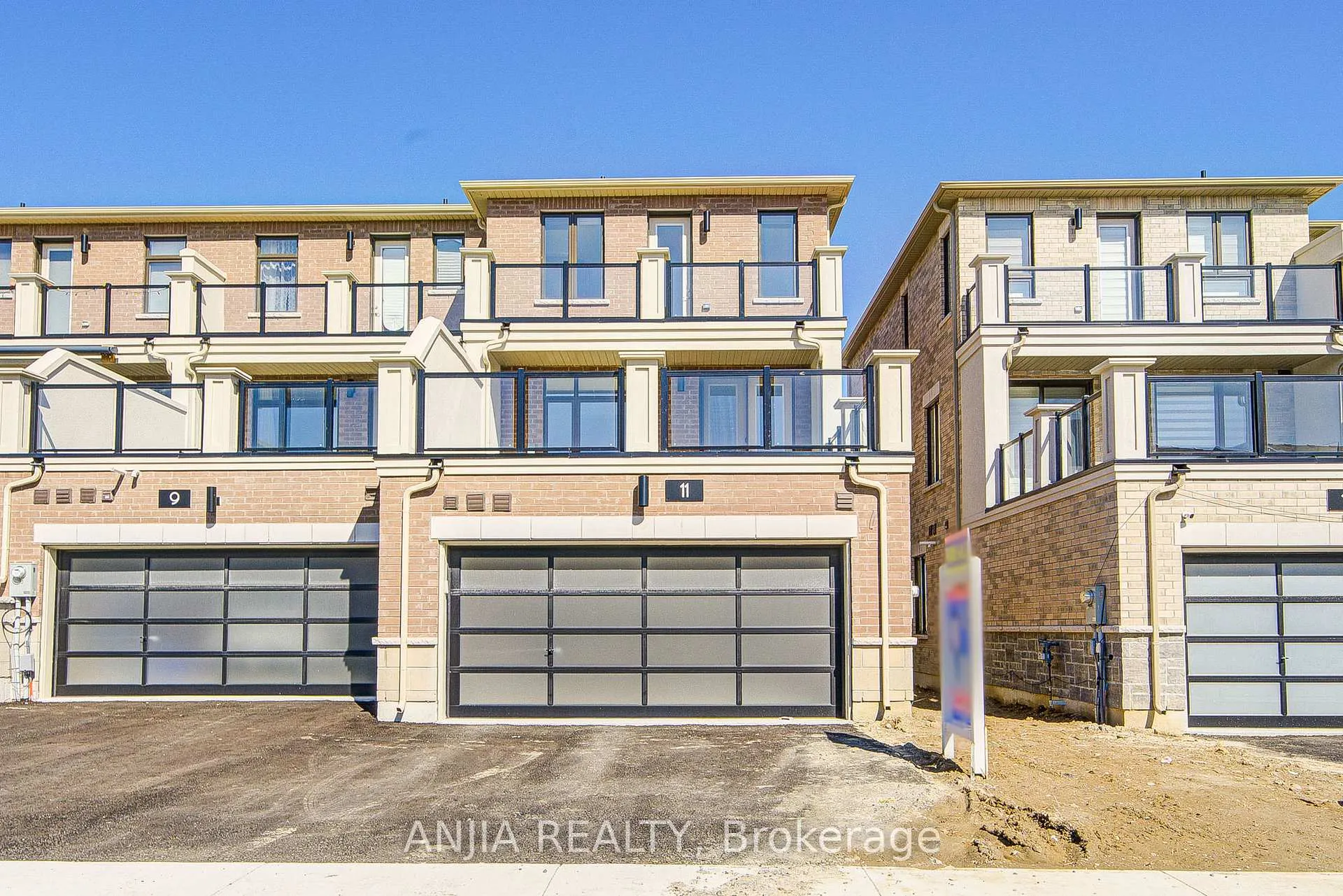 Photo 49 of 11 Mumbai Drive, Markham, Middlefield — HOMEH
