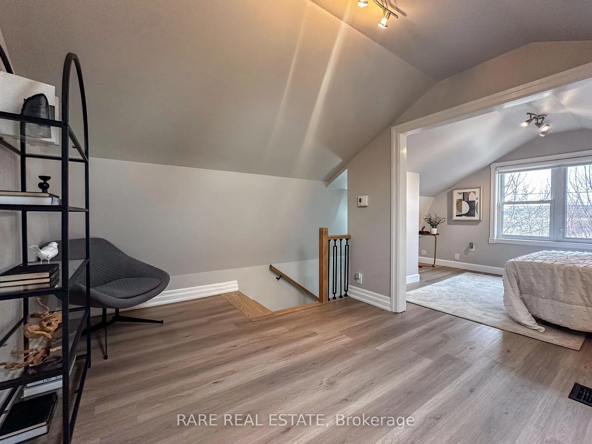 Photo 22 of 19100 Dufferin Street, King, Rural King — HOMEH