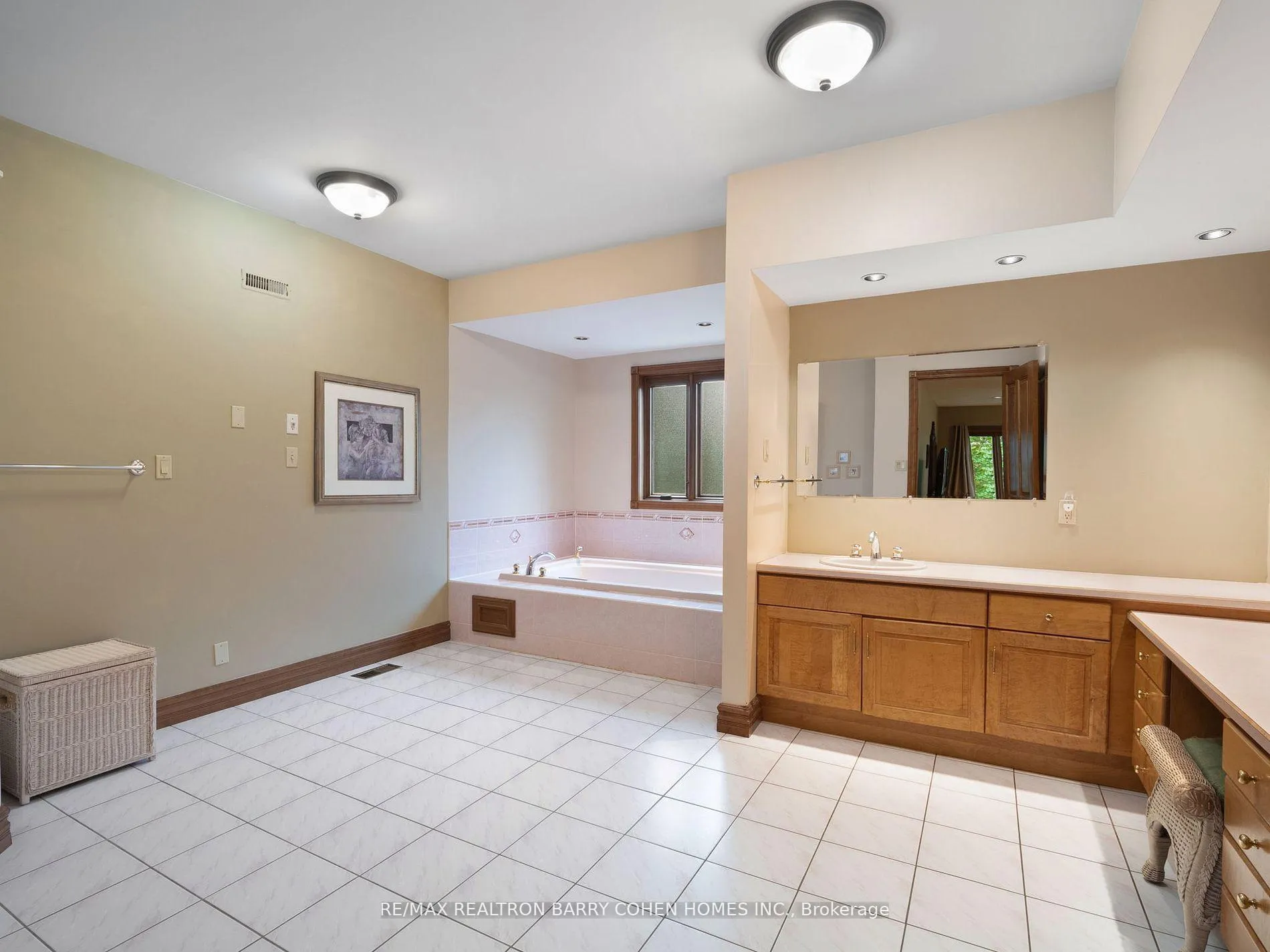 Photo 16 of 157 Treegrove Circle S, Aurora, Hills of St Andrew — HOMEH