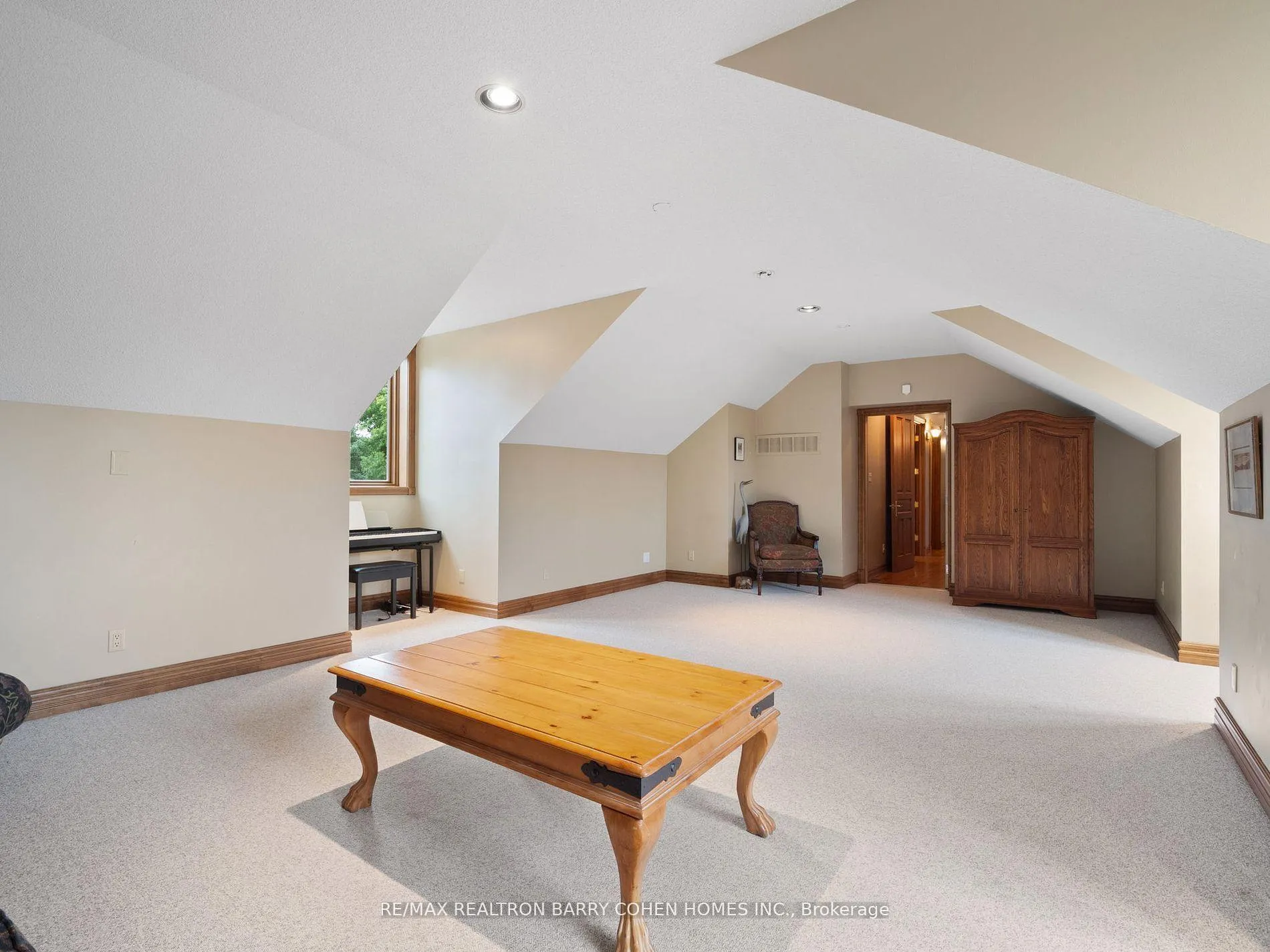Photo 23 of 157 Treegrove Circle S, Aurora, Hills of St Andrew — HOMEH