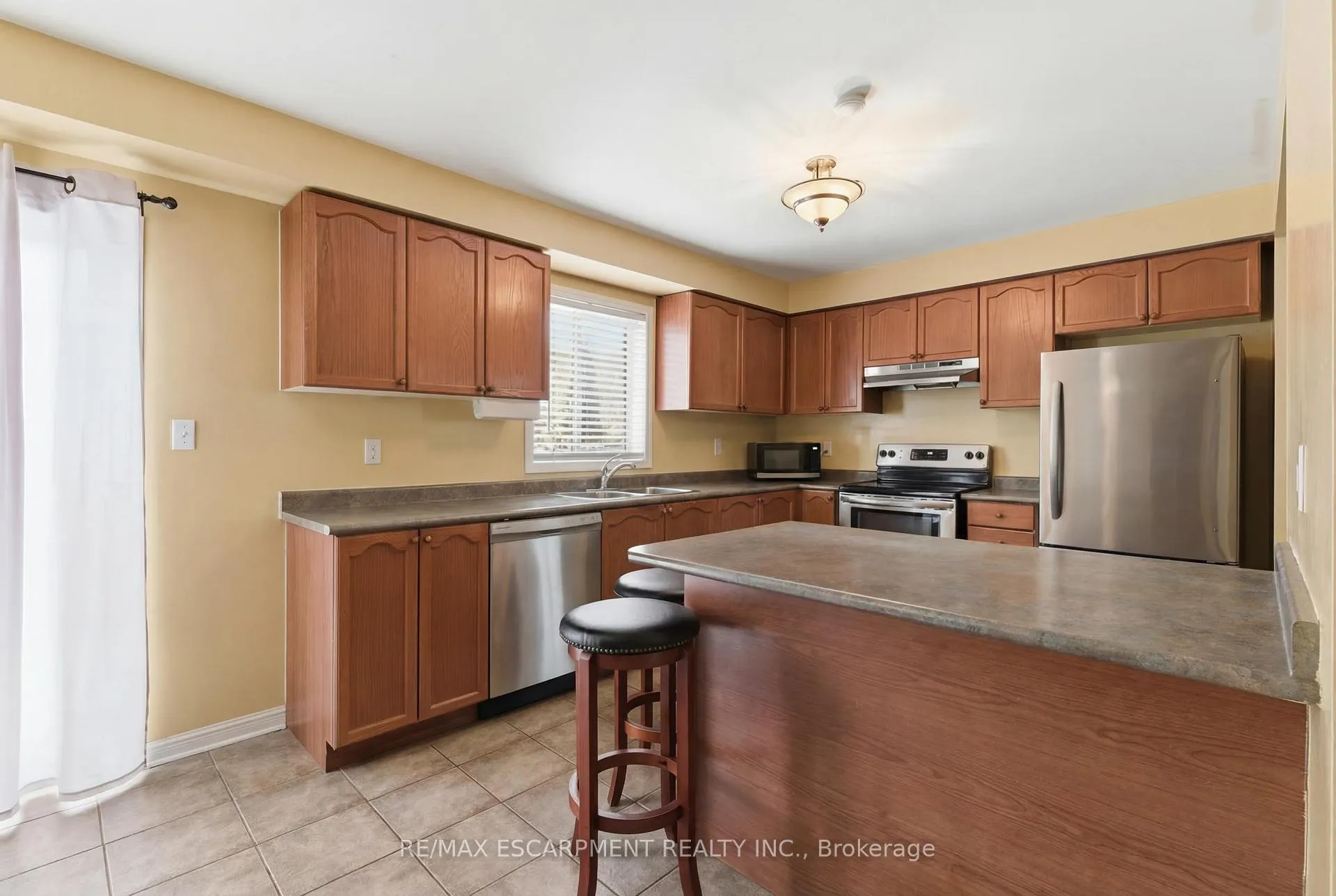 Photo 8 of 162 Panton Trail, Milton, Dempsey — HOMEH