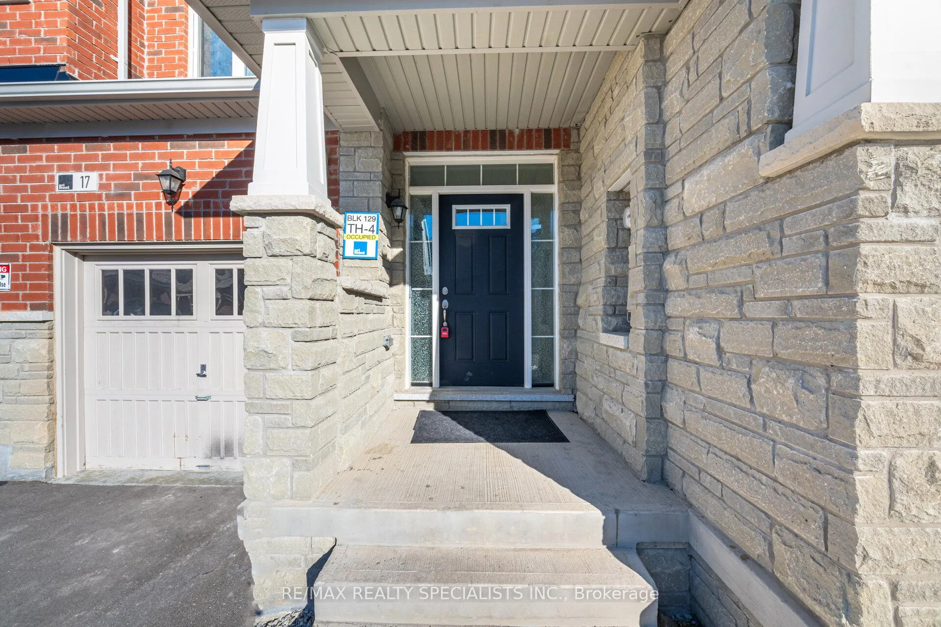 Photo 3 of 17 Phyllis Drive, Caledon, Rural Caledon — HOMEH