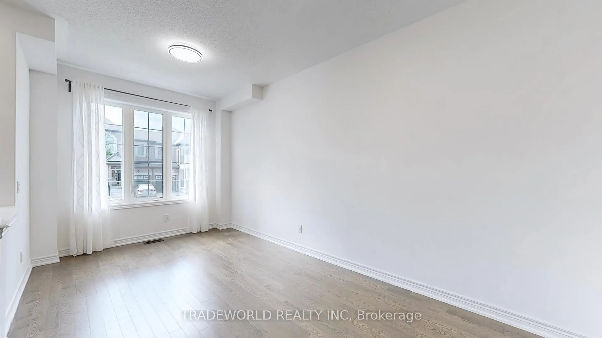 Photo 5 of 12 Alatera Avenue, Markham, Wismer — HOMEH