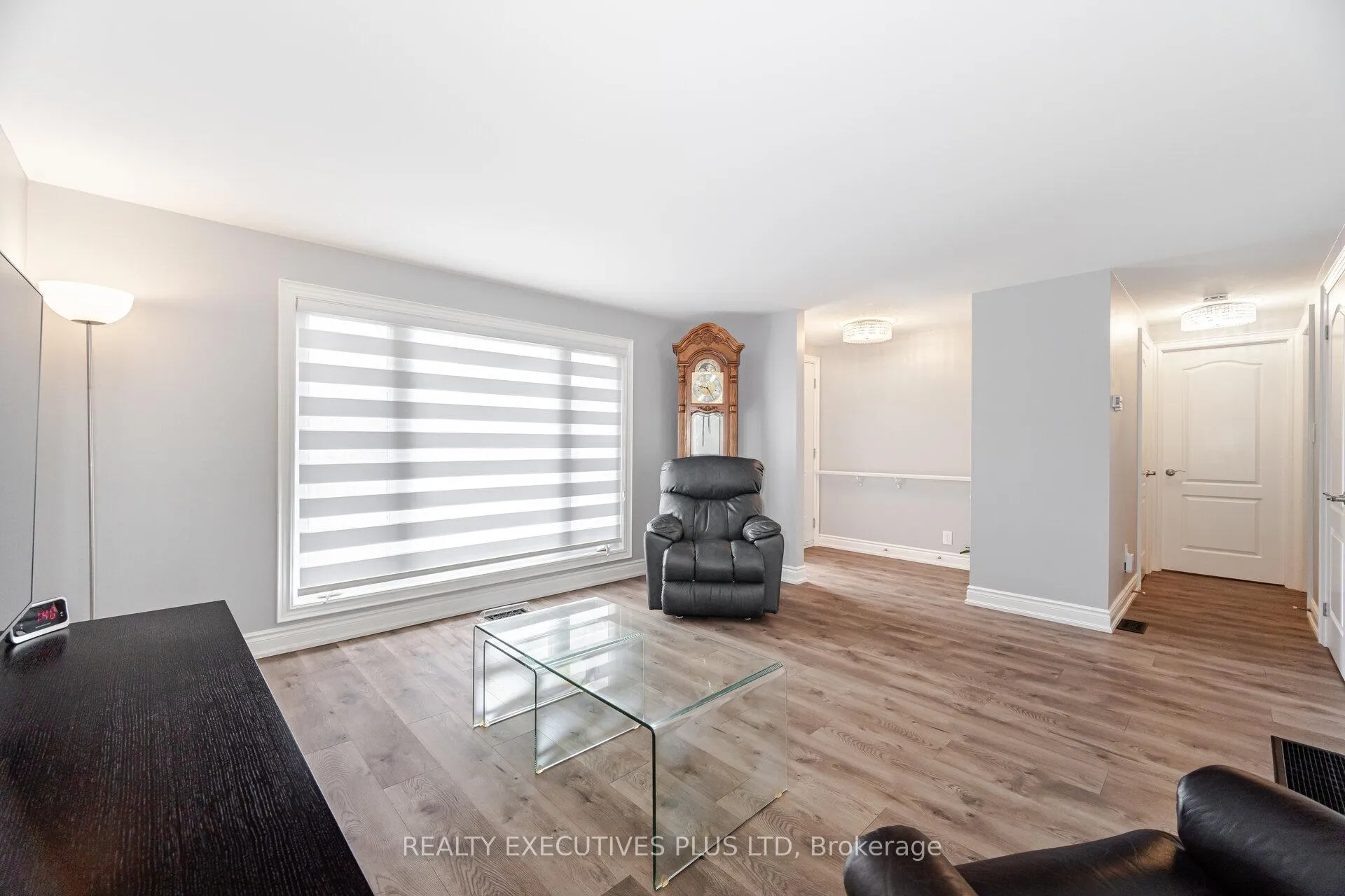 Photo 7 of 10 Tamarack Court, New Tecumseth, Rural New Tecumseth — HOMEH