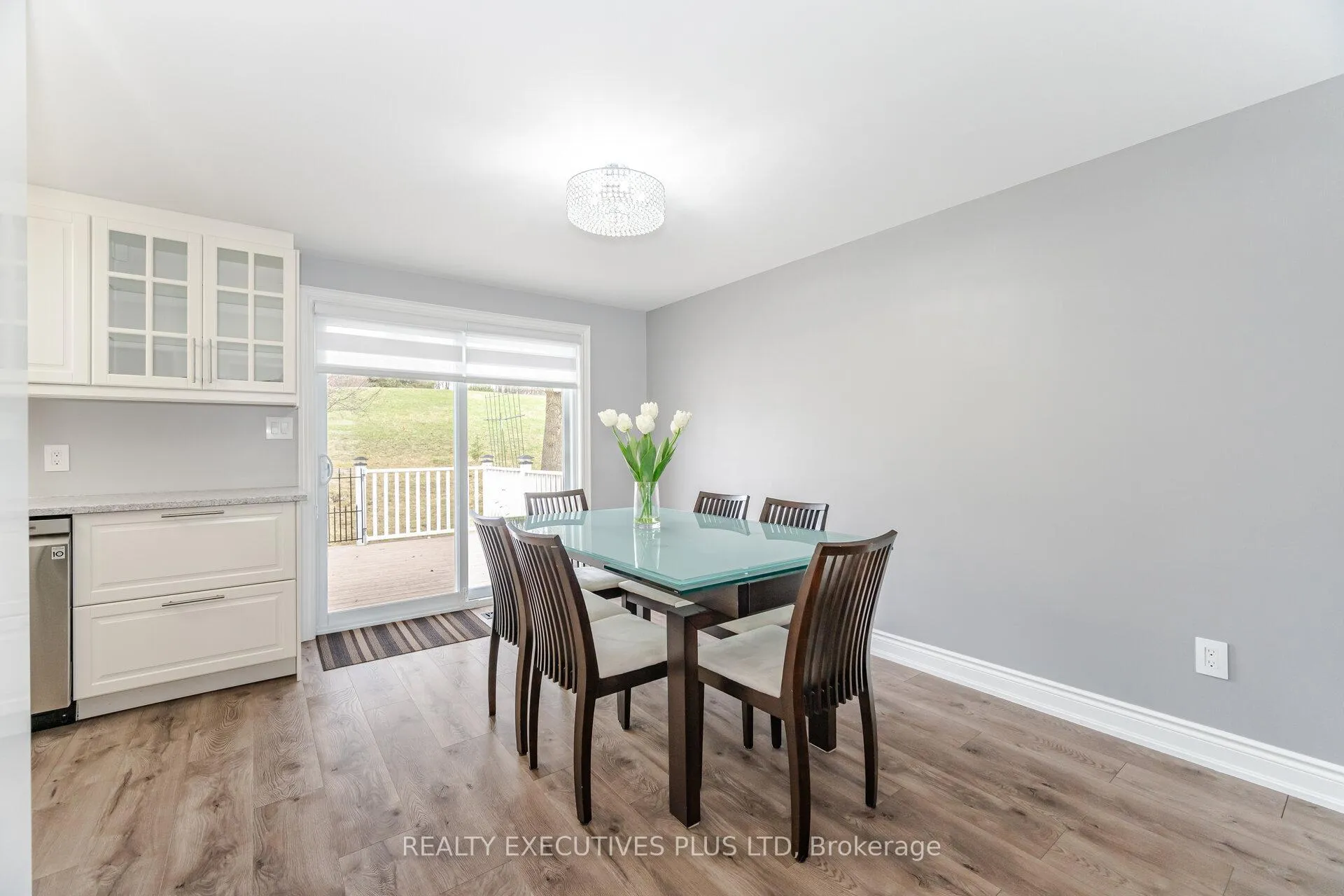 Photo 13 of 10 Tamarack Court, New Tecumseth, Rural New Tecumseth — HOMEH