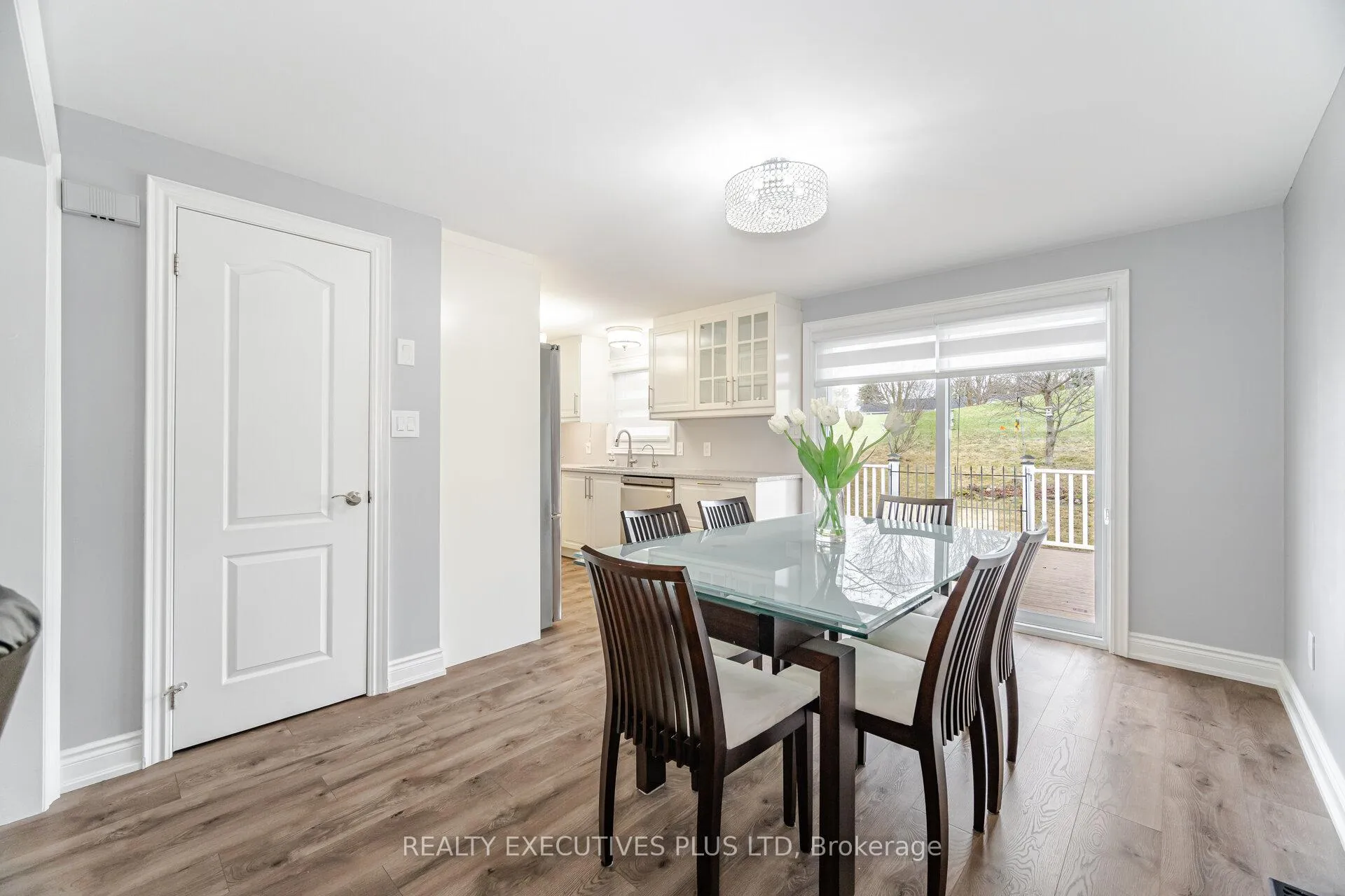 Photo 14 of 10 Tamarack Court, New Tecumseth, Rural New Tecumseth — HOMEH