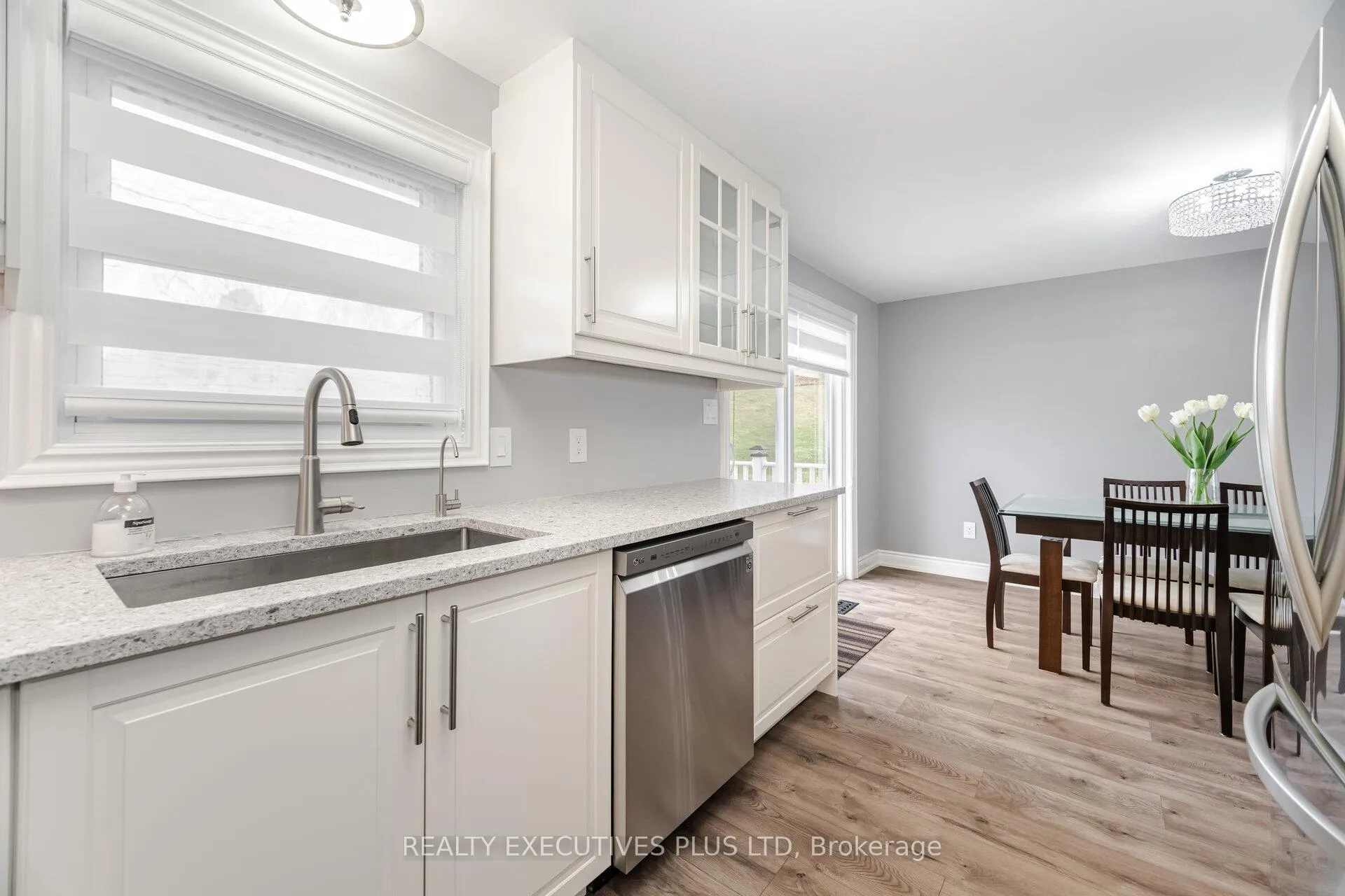 Photo 18 of 10 Tamarack Court, New Tecumseth, Rural New Tecumseth — HOMEH