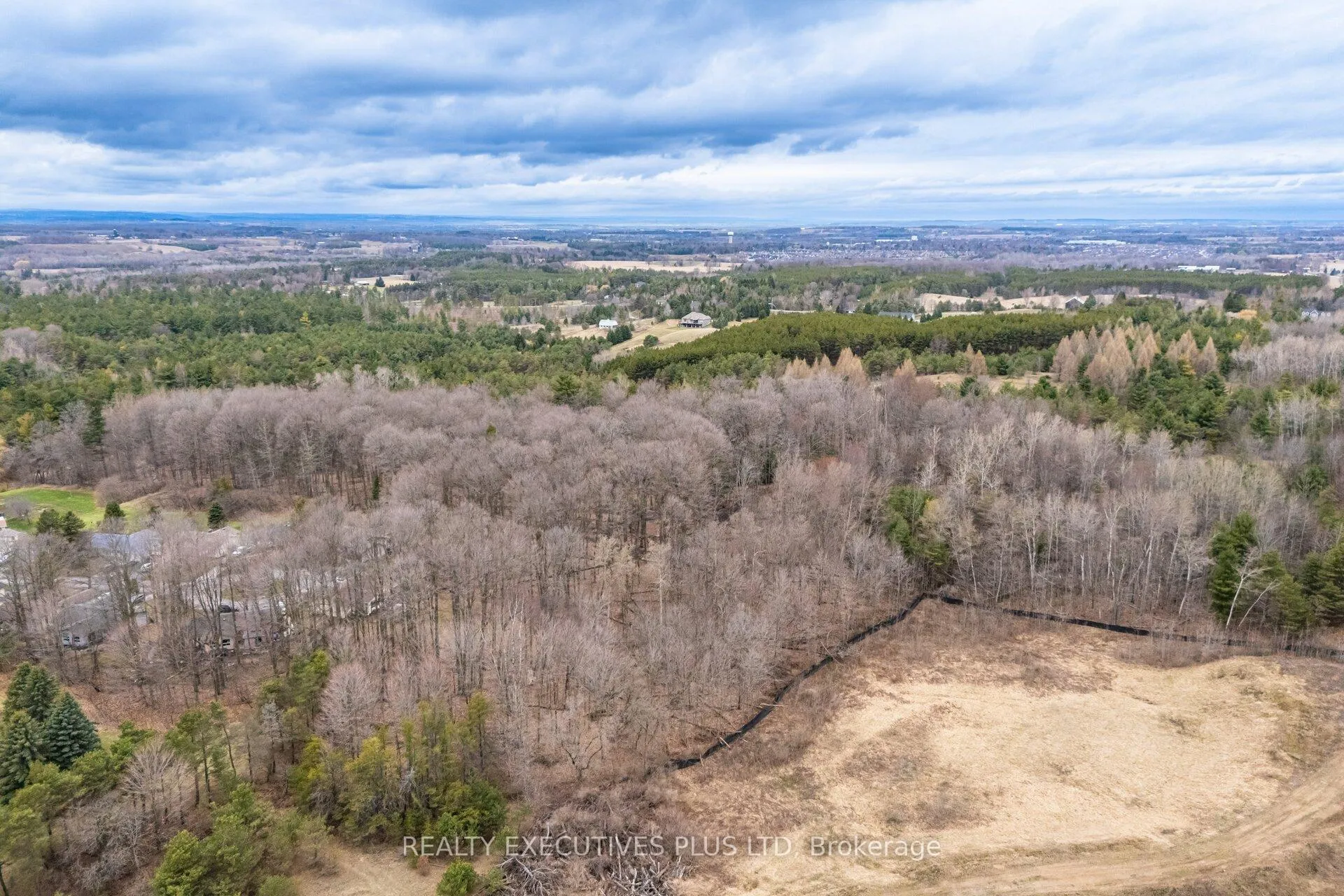 Photo 30 of 10 Tamarack Court, New Tecumseth, Rural New Tecumseth — HOMEH