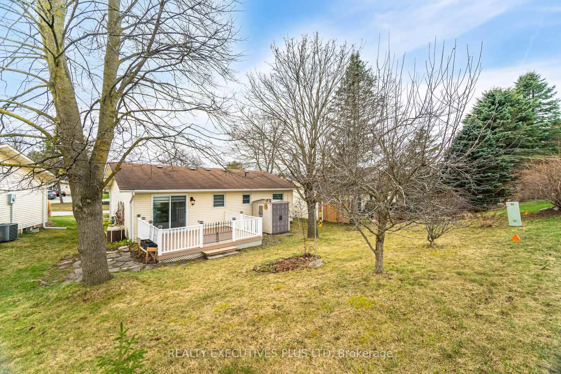 Photo 33 of 10 Tamarack Court, New Tecumseth, Rural New Tecumseth — HOMEH