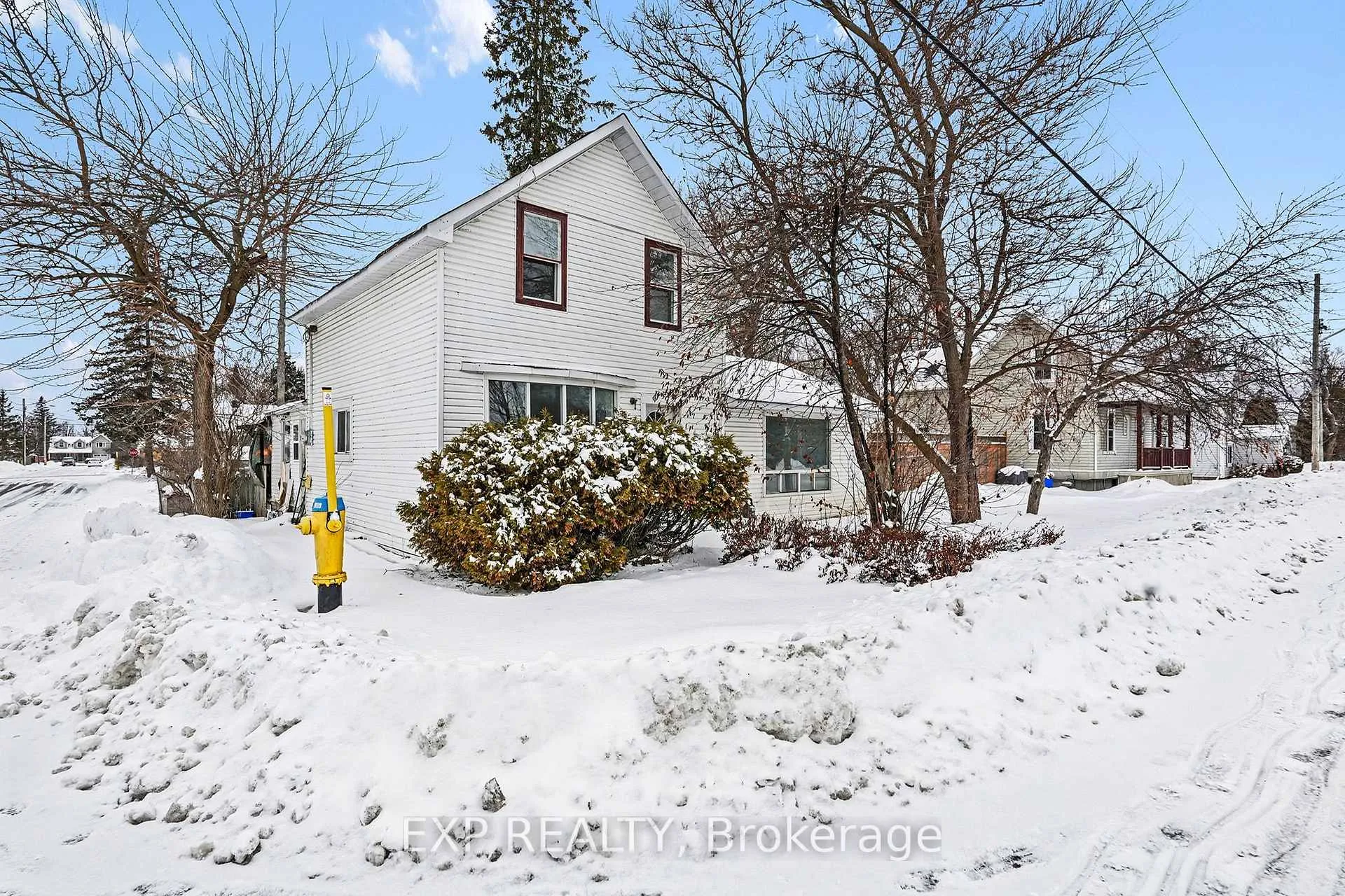 Photo 2 of 294 Moffatt Street, Carleton Place — HOMEH