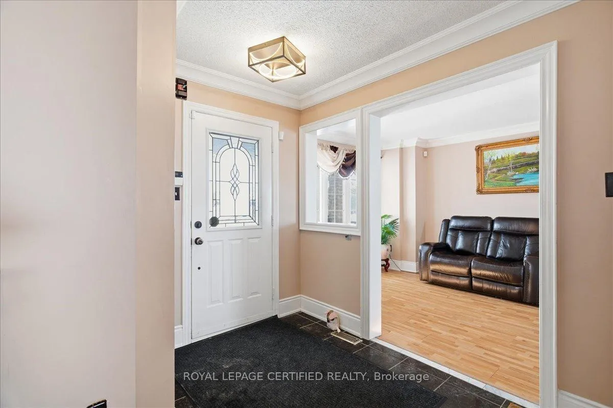 Photo 6 of 154 Country Lane, Barrie, Painswick South — HOMEH
