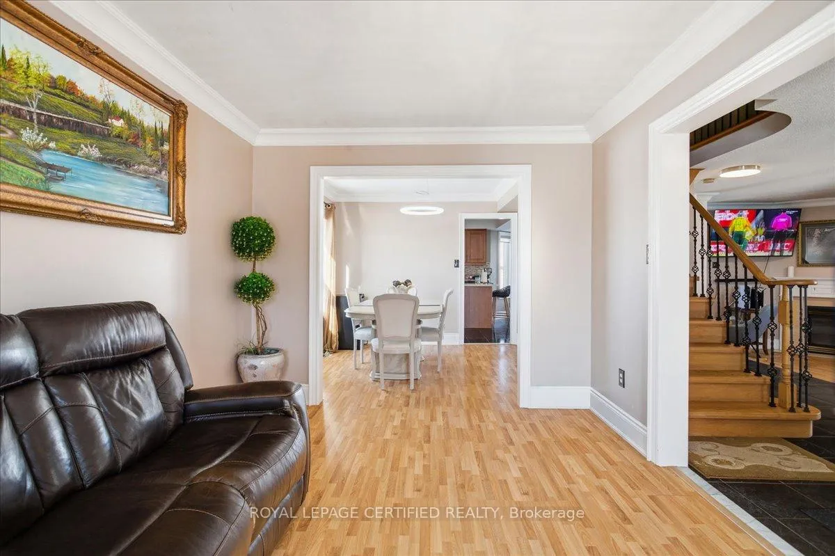 Photo 8 of 154 Country Lane, Barrie, Painswick South — HOMEH