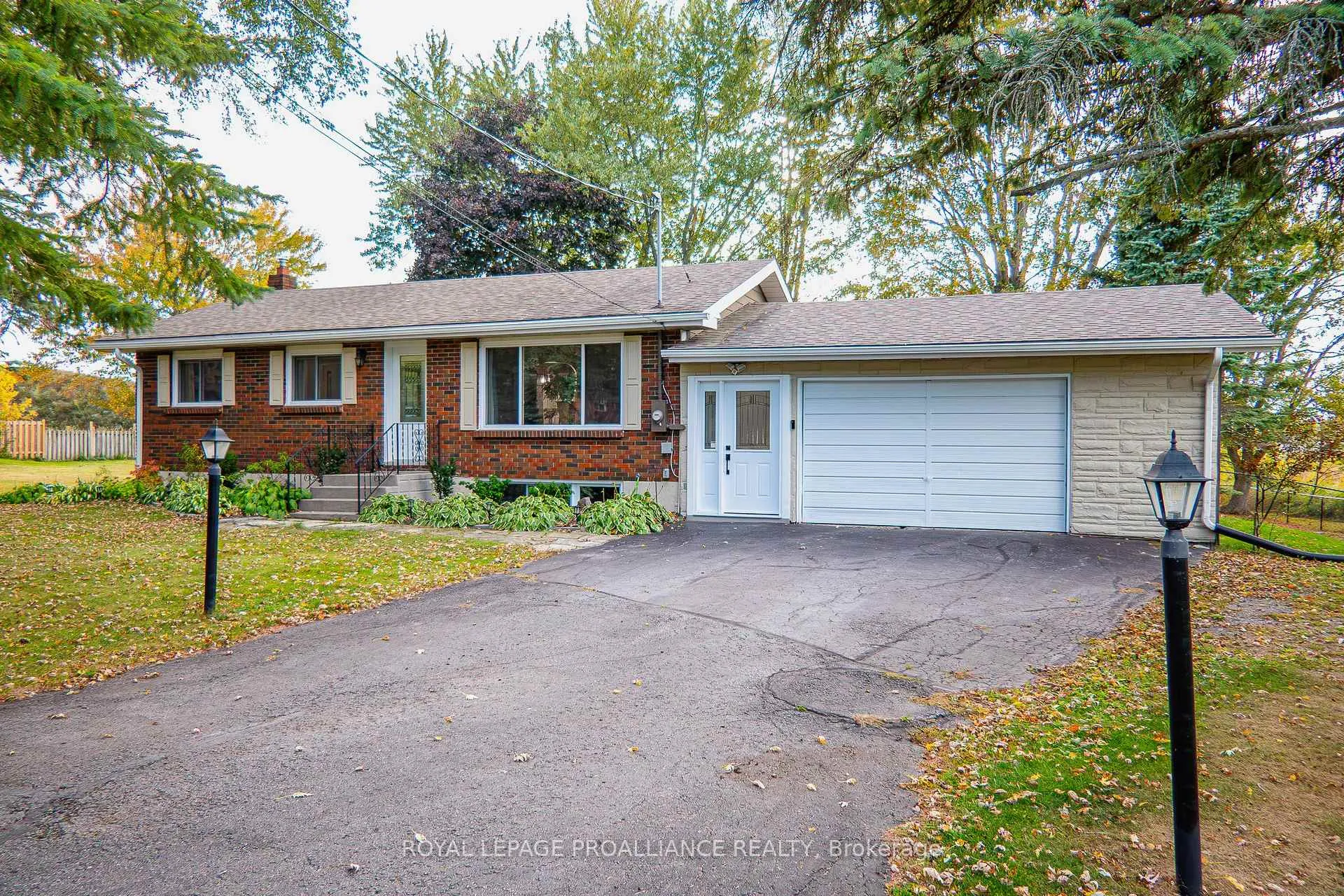 Photo 1 of 163 Avonlough Road, Belleville, Belleville Ward — HOMEH