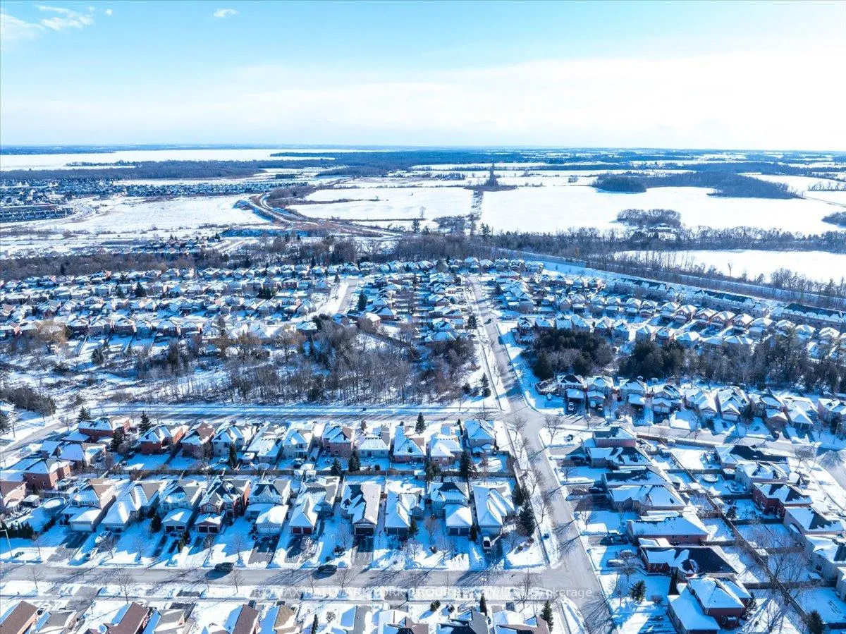 Photo 33 of 1972 Emerald Court, Innisfil, Alcona — HOMEH