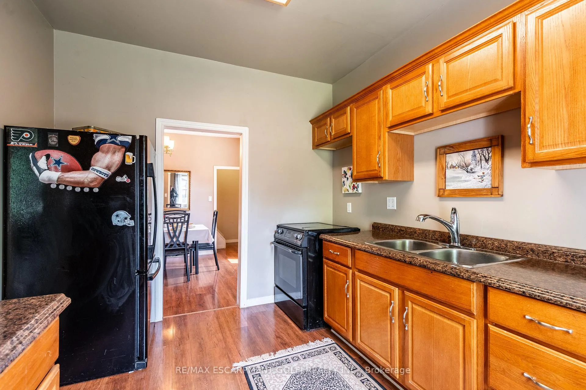Photo 17 of 1024 Railroad Avenue E, Welland, Lincoln/Crowland — HOMEH