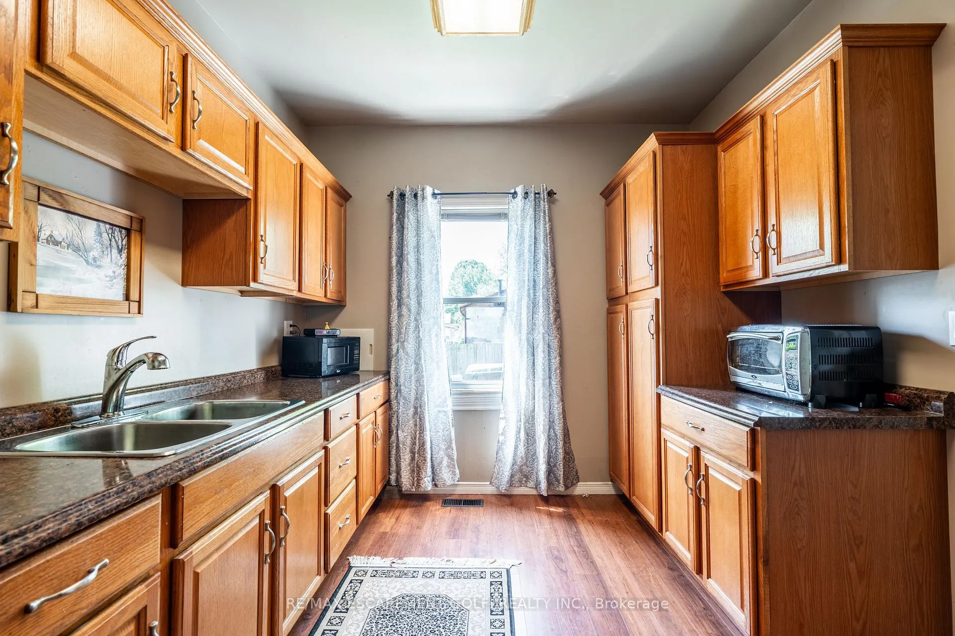Photo 20 of 1024 Railroad Avenue E, Welland, Lincoln/Crowland — HOMEH
