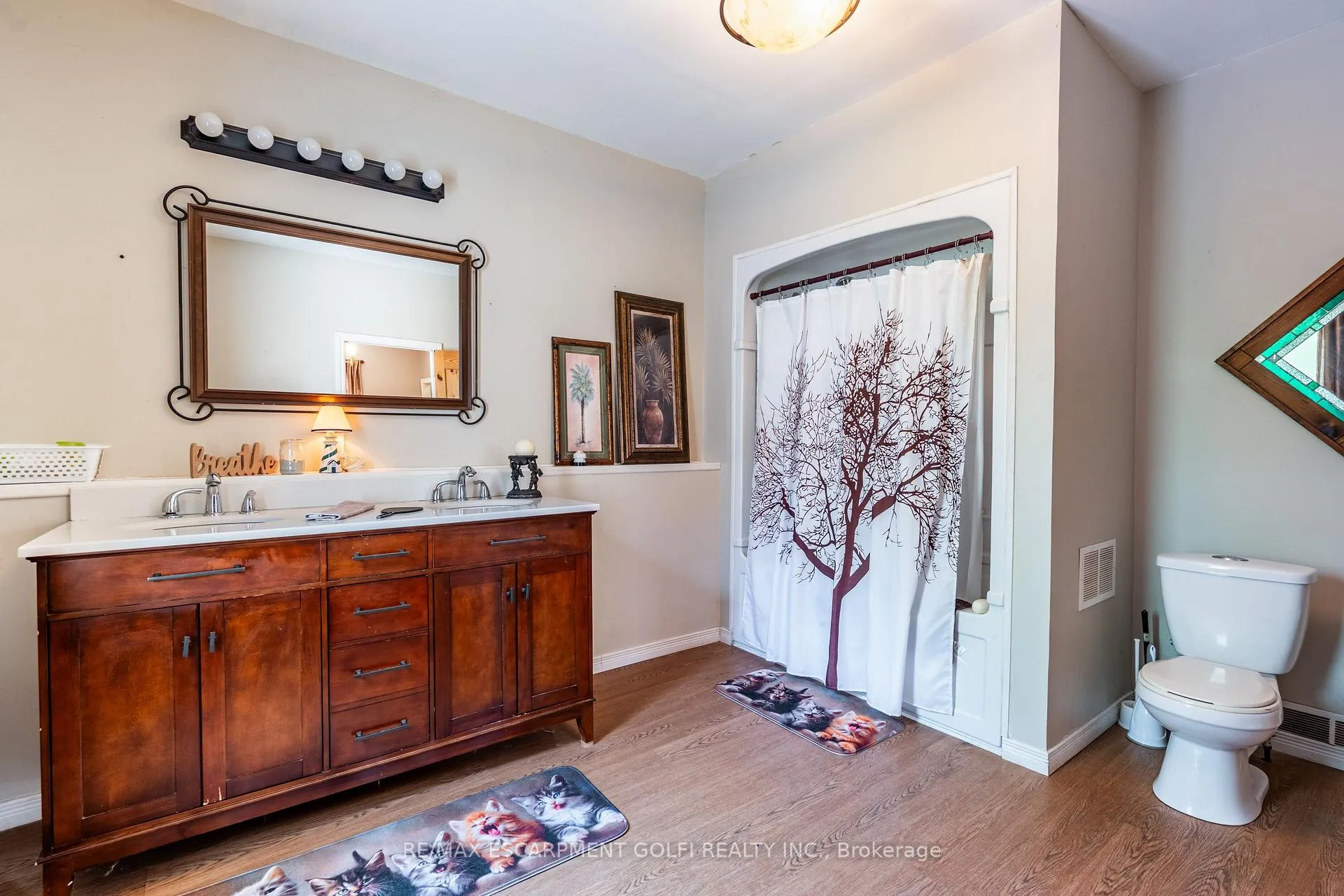 Photo 24 of 1024 Railroad Avenue E, Welland, Lincoln/Crowland — HOMEH