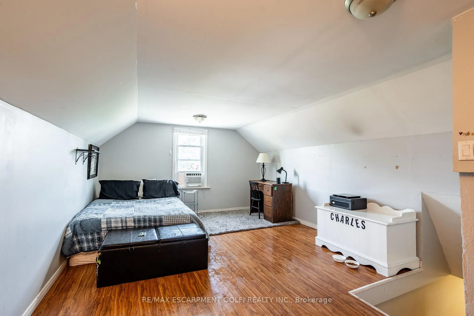 Photo 29 of 1024 Railroad Avenue E, Welland, Lincoln/Crowland — HOMEH
