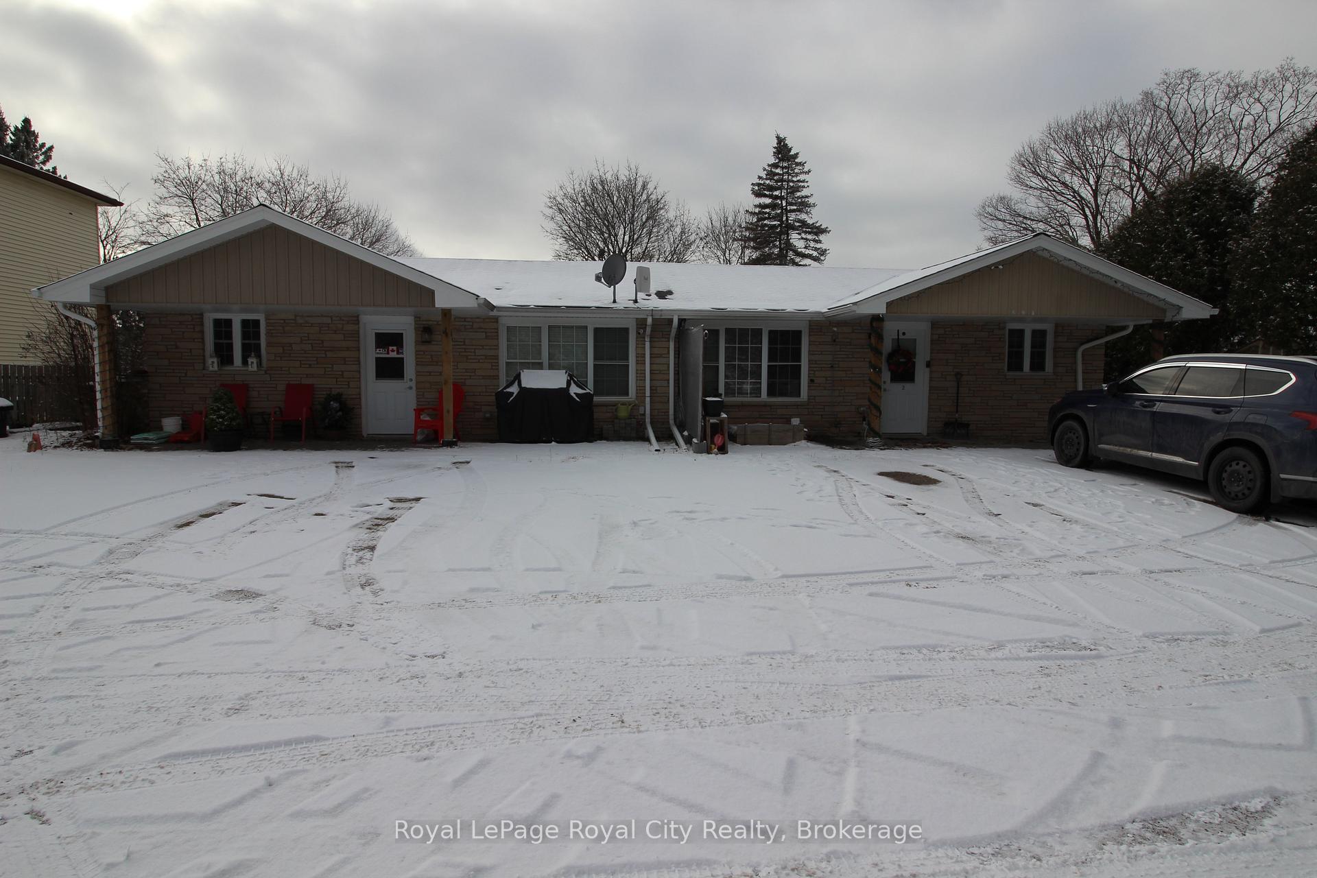 Front of Unit Unit 4, 405 Main Street S