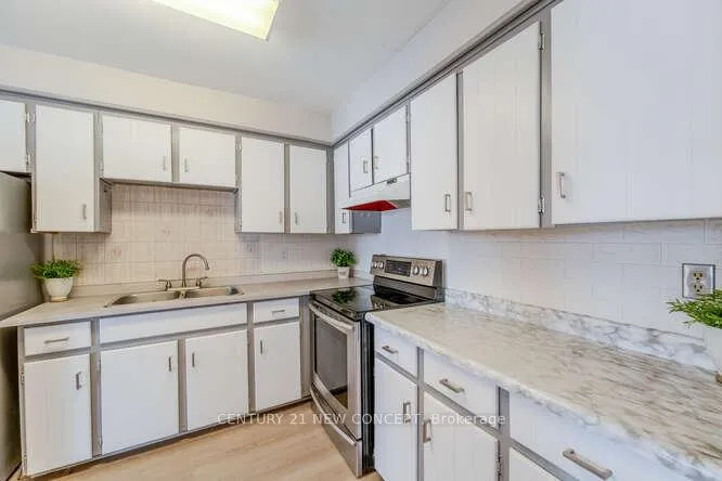 Photo 16 of 34 Parkside Drive, Brant, Paris — HOMEH