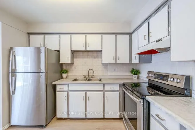 Photo 17 of 34 Parkside Drive, Brant, Paris — HOMEH