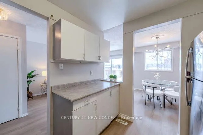 Photo 19 of 34 Parkside Drive, Brant, Paris — HOMEH