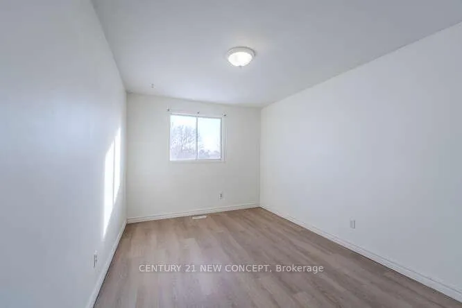 Photo 26 of 34 Parkside Drive, Brant, Paris — HOMEH