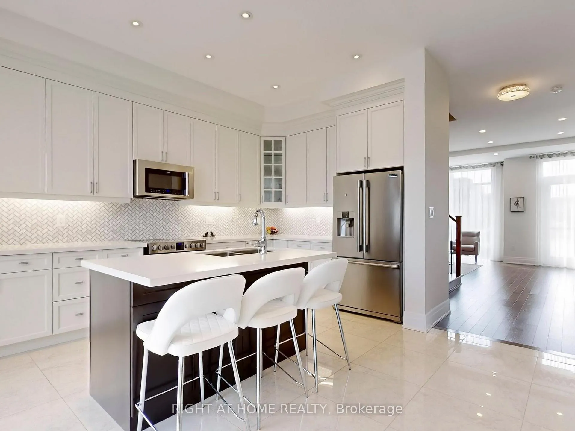 Photo 17 of 10 Carrville Woods Circle, Vaughan, Patterson — HOMEH