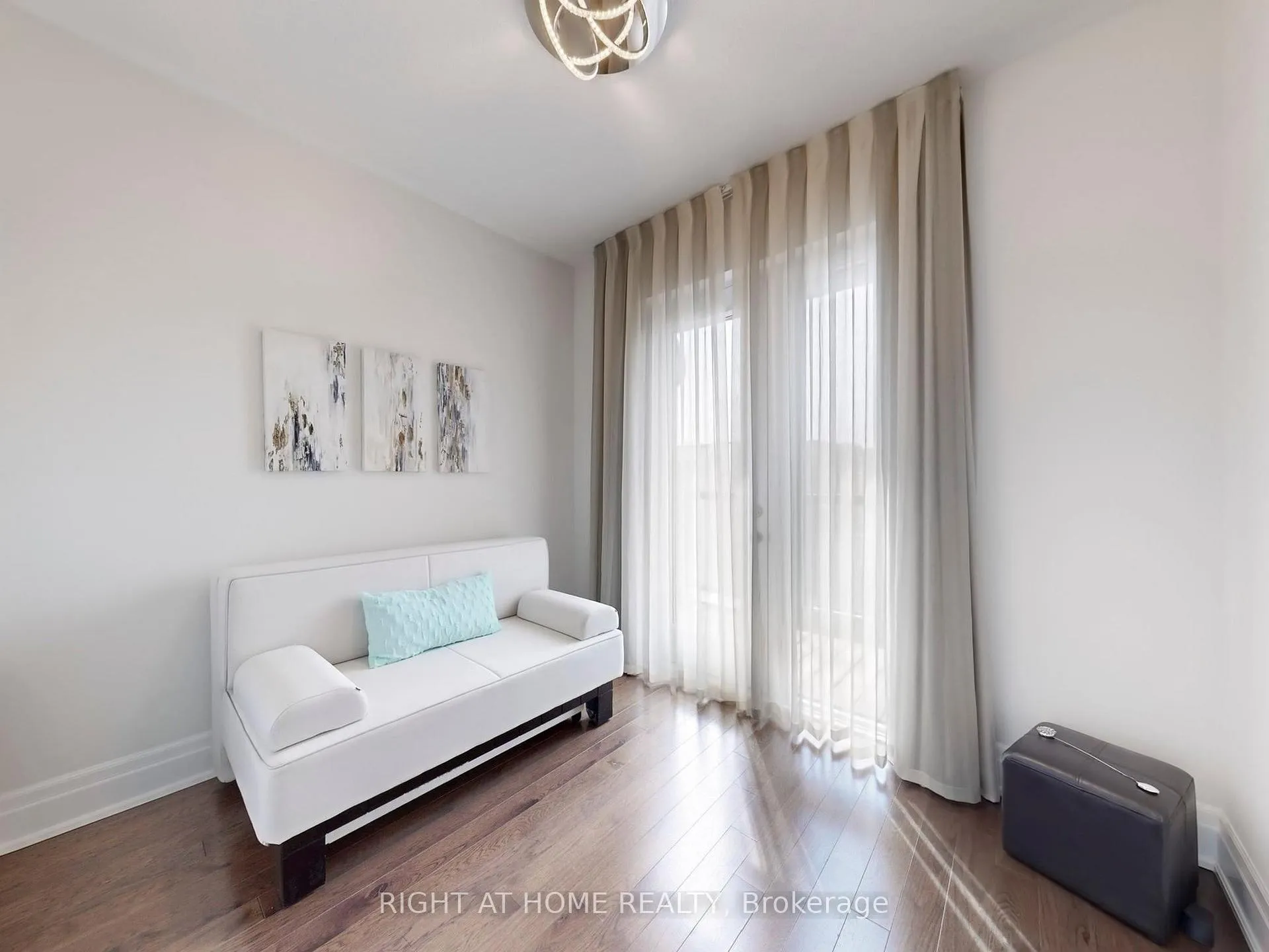 Photo 31 of 10 Carrville Woods Circle, Vaughan, Patterson — HOMEH