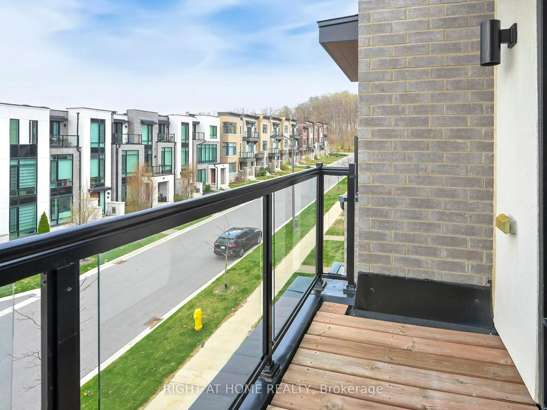 Photo 32 of 10 Carrville Woods Circle, Vaughan, Patterson — HOMEH