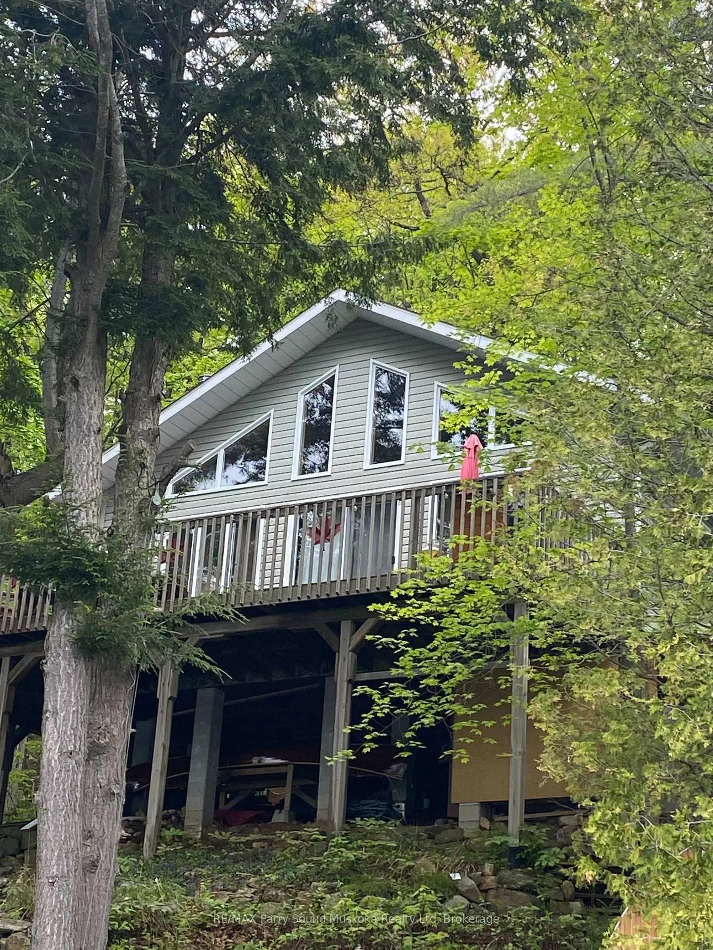 Front of 429 W/A Horseshoe Lake