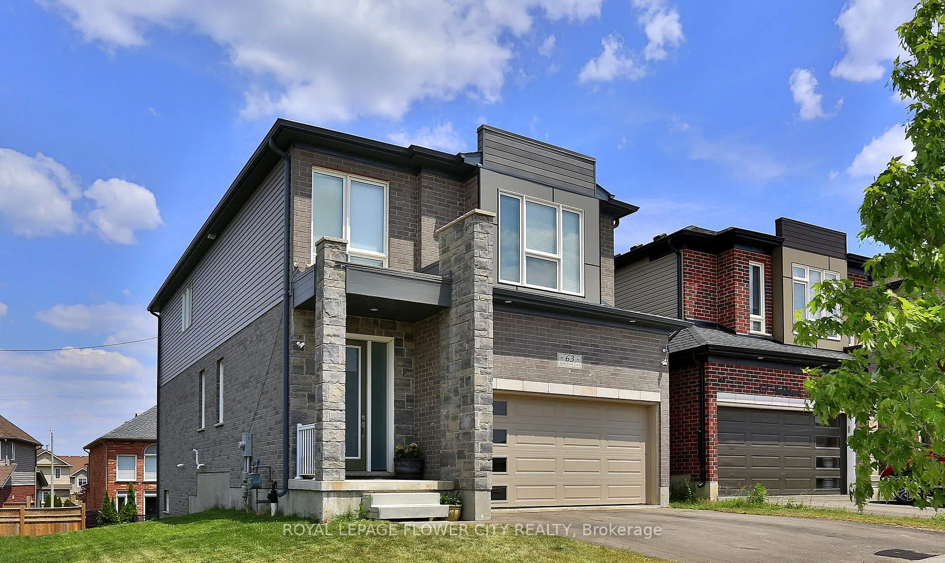 Photo 3 of 63 Saddlebrook Court, Kitchener, Huron Park — HOMEH