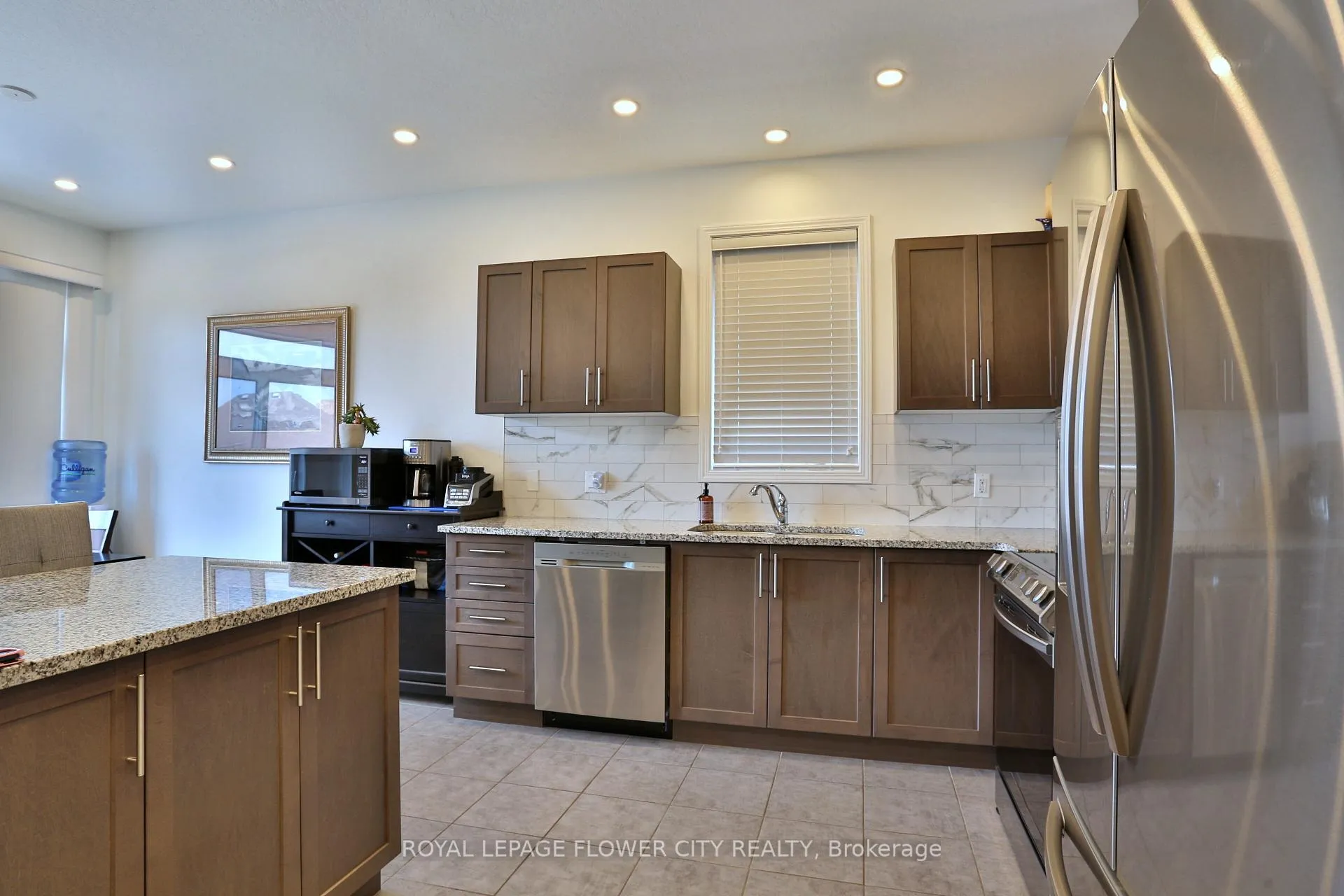 Photo 9 of 63 Saddlebrook Court, Kitchener, Huron Park — HOMEH