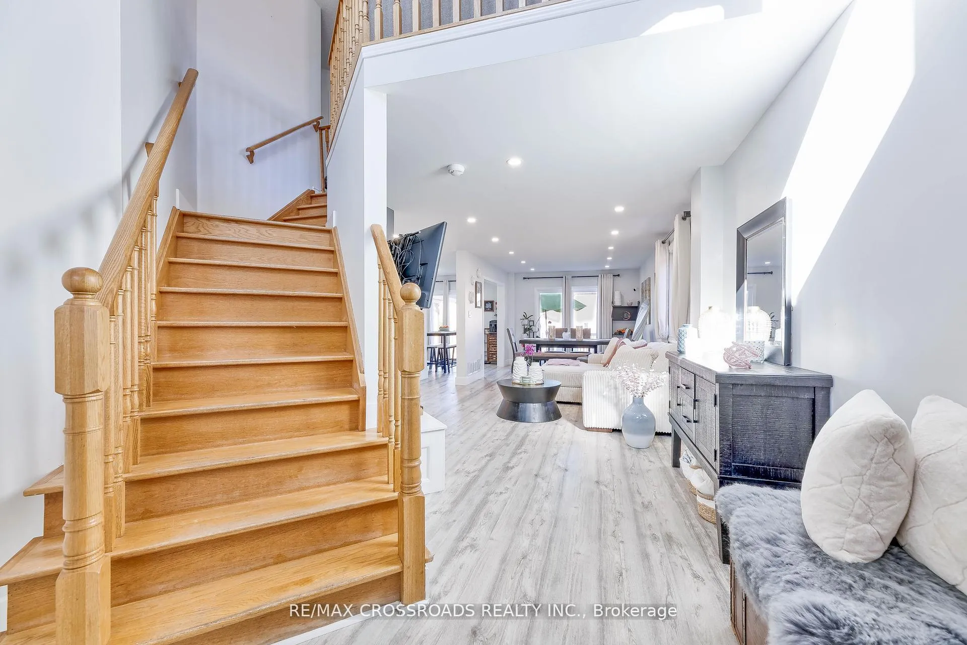 Photo 8 of 1220 Laurand Street, Innisfil, Alcona — HOMEH