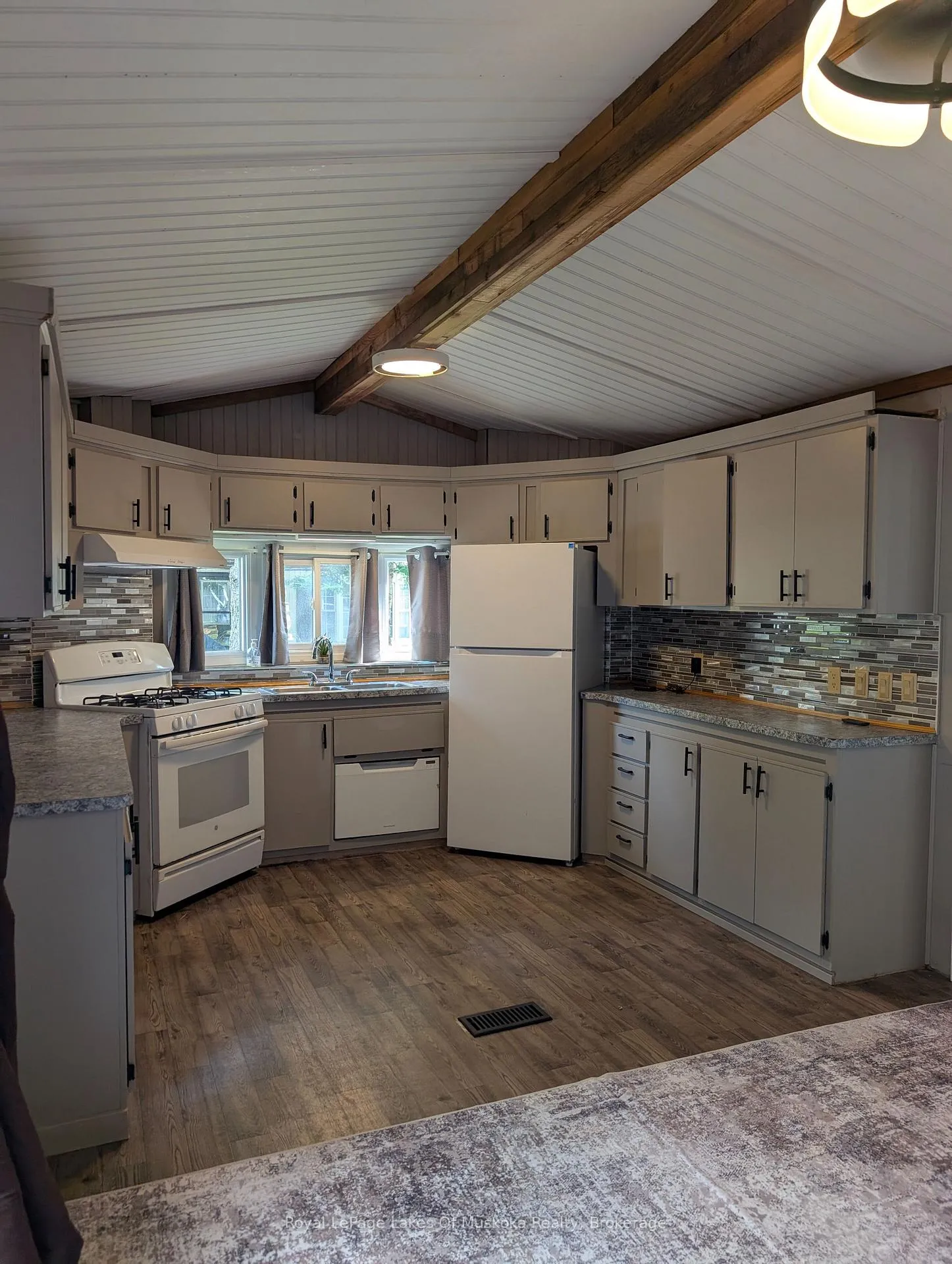 Photo 8 of Unit 48, 1007 Racoon Road, Gravenhurst, Morrison — HOMEH