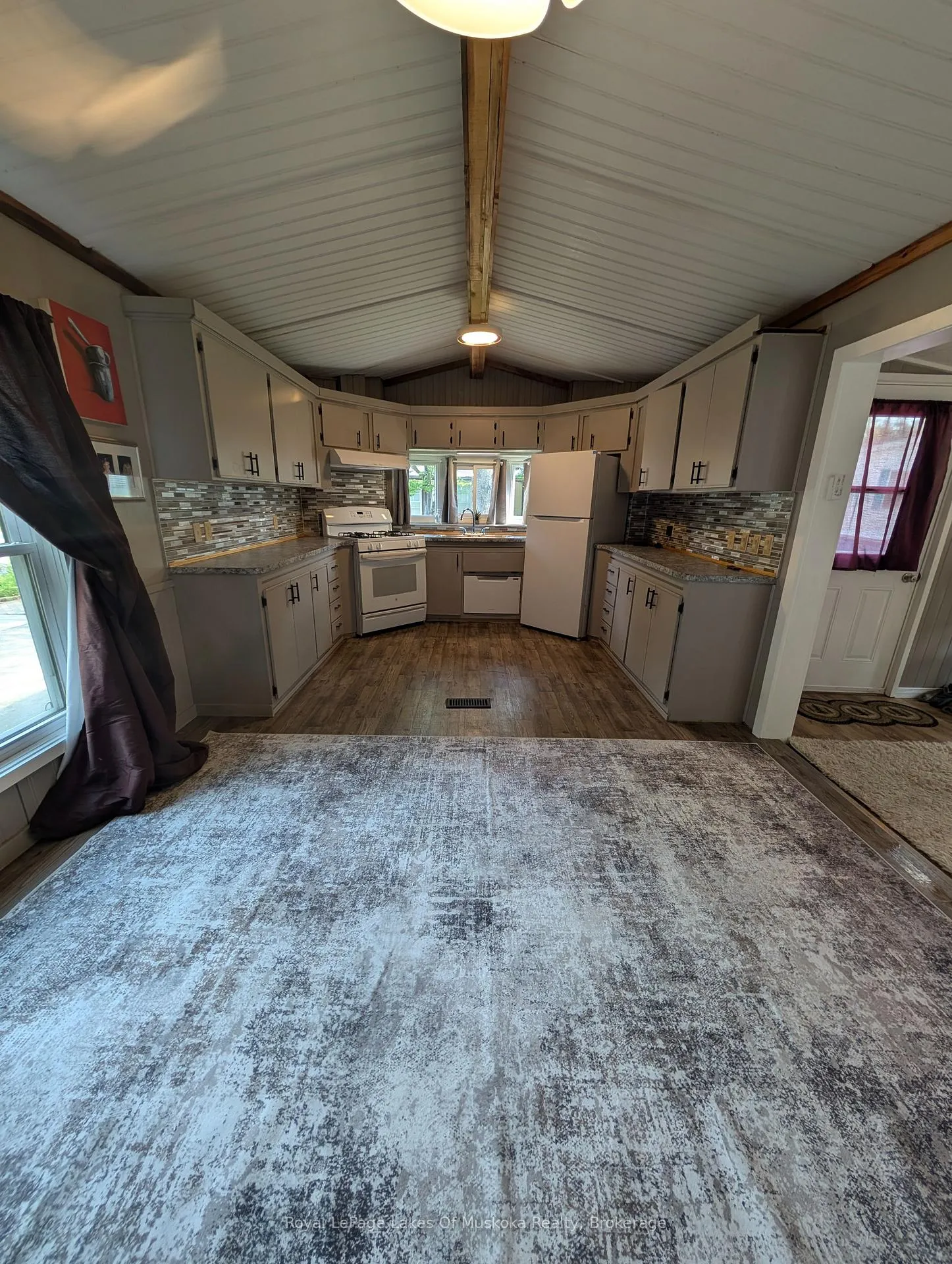 Photo 10 of Unit 48, 1007 Racoon Road, Gravenhurst, Morrison — HOMEH
