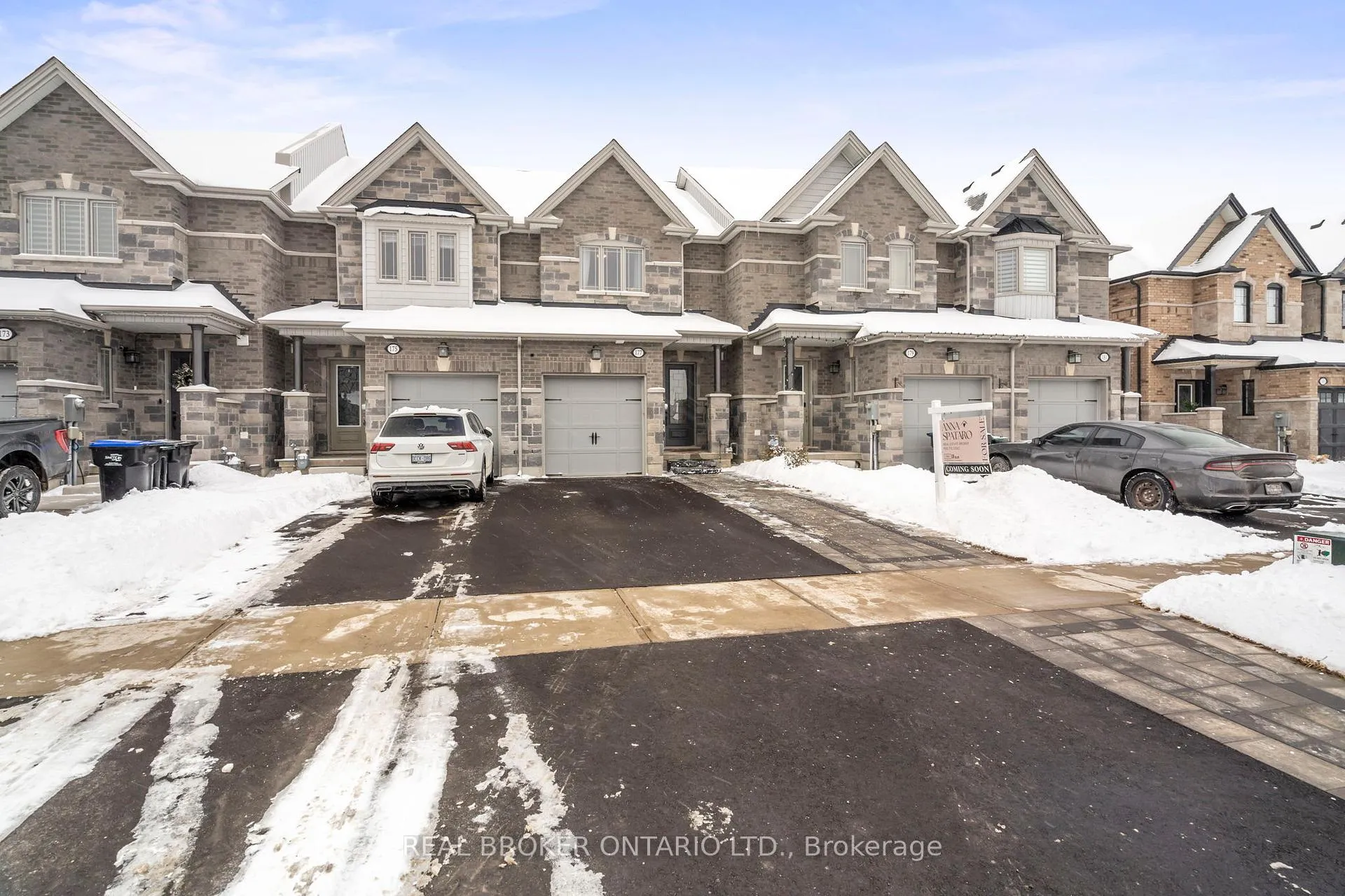 Photo 4 of 177 Walker Boulevard, New Tecumseth, Alliston — HOMEH
