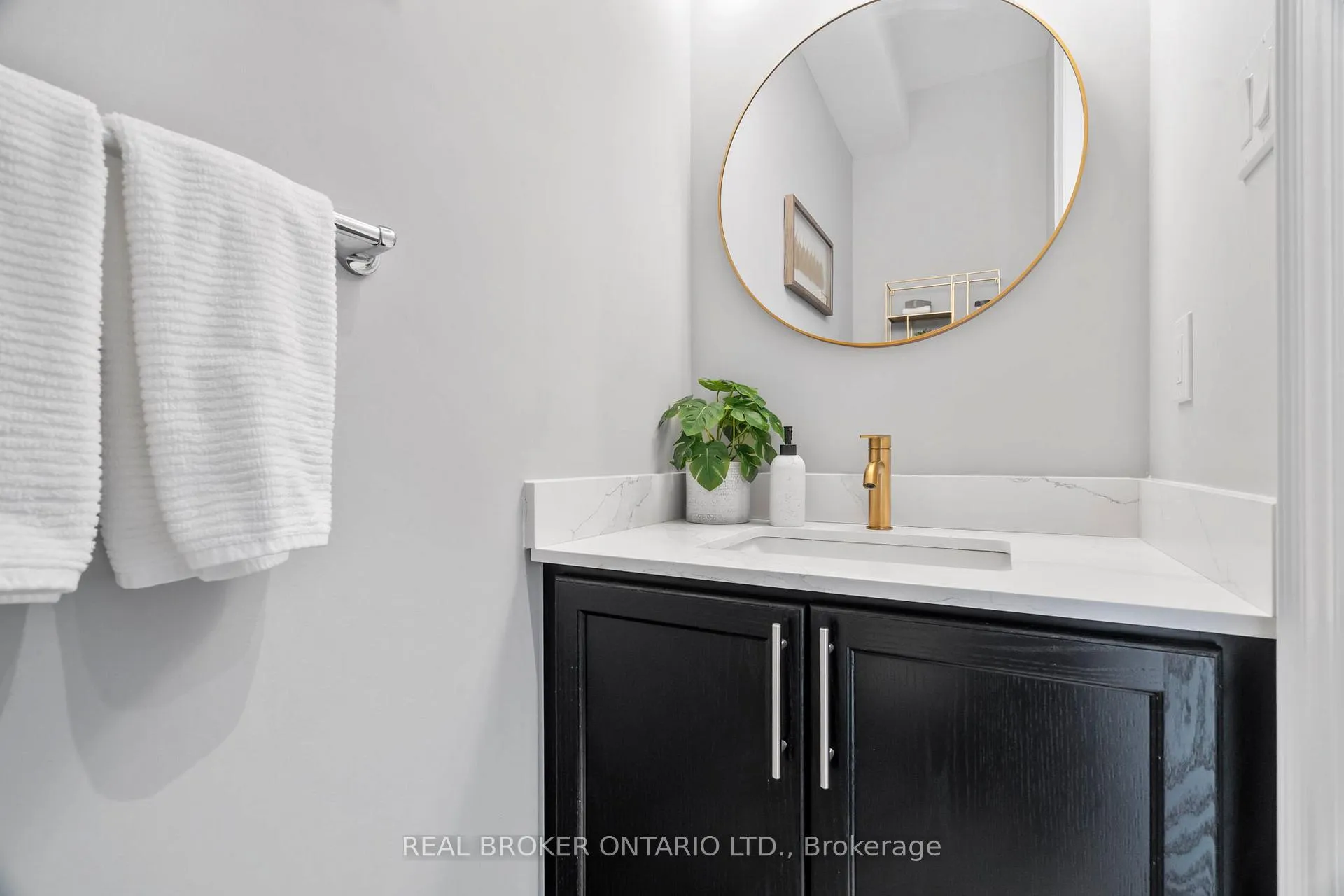 Photo 6 of 177 Walker Boulevard, New Tecumseth, Alliston — HOMEH