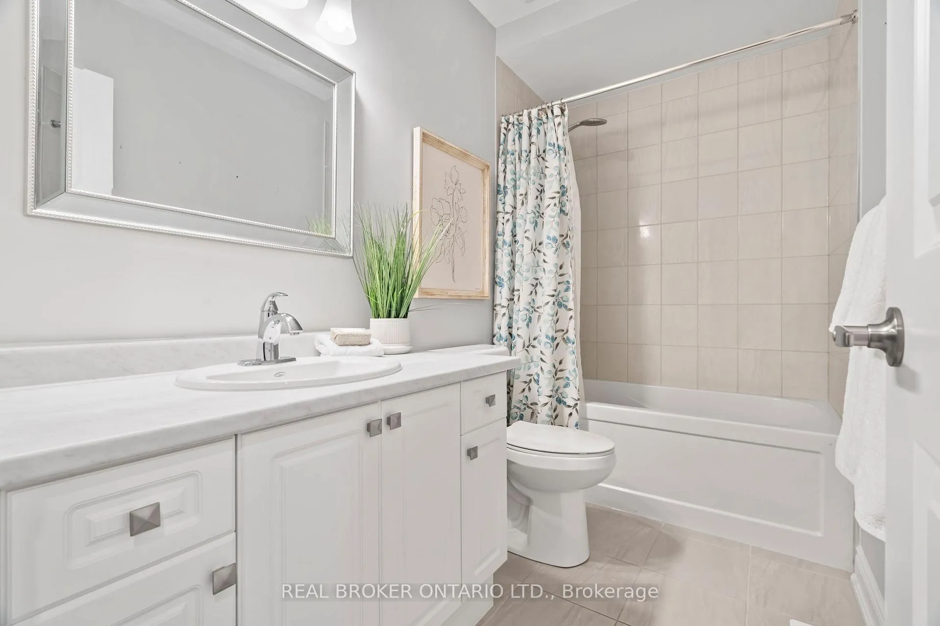 Photo 27 of 177 Walker Boulevard, New Tecumseth, Alliston — HOMEH
