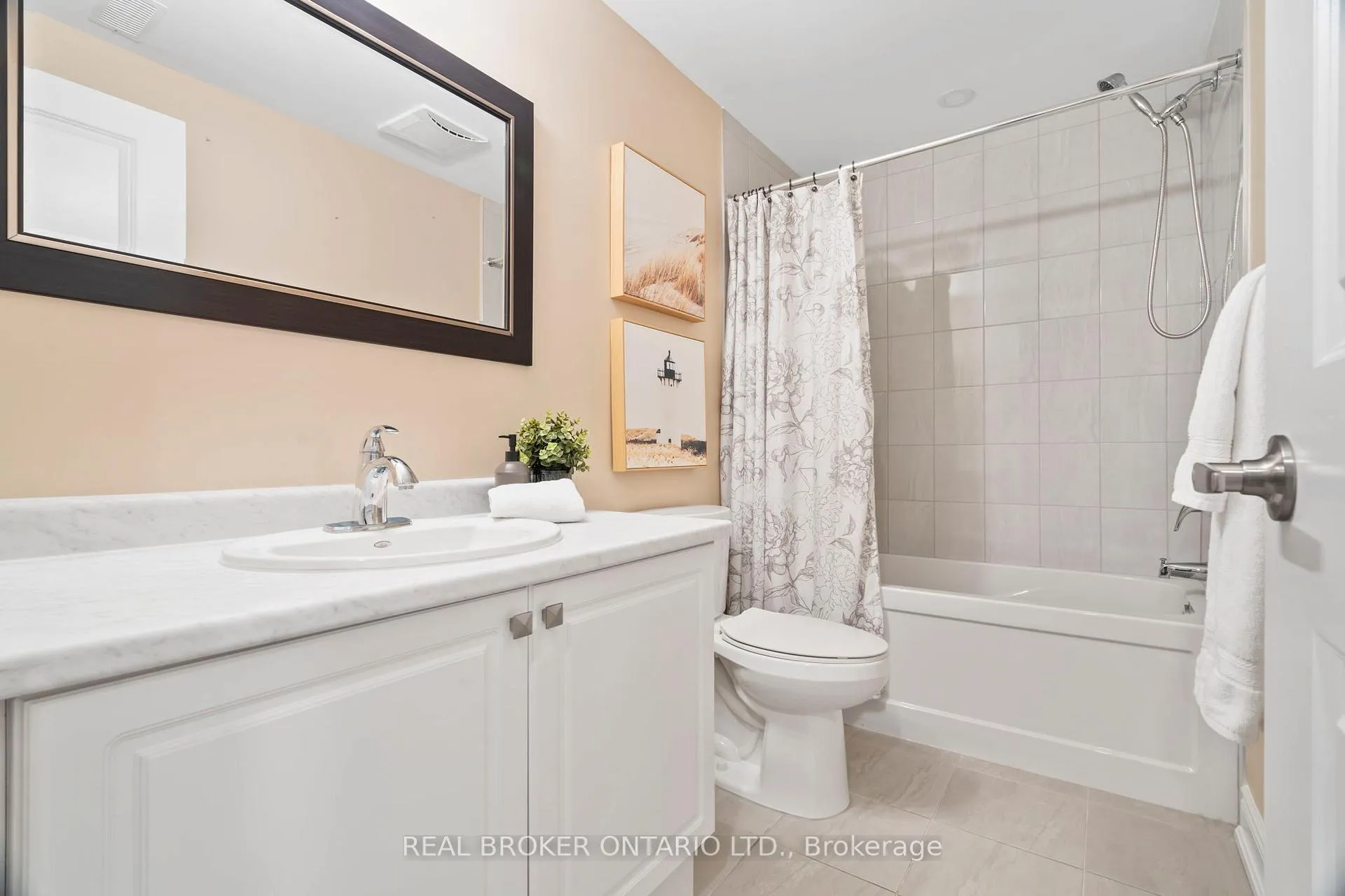 Photo 32 of 177 Walker Boulevard, New Tecumseth, Alliston — HOMEH