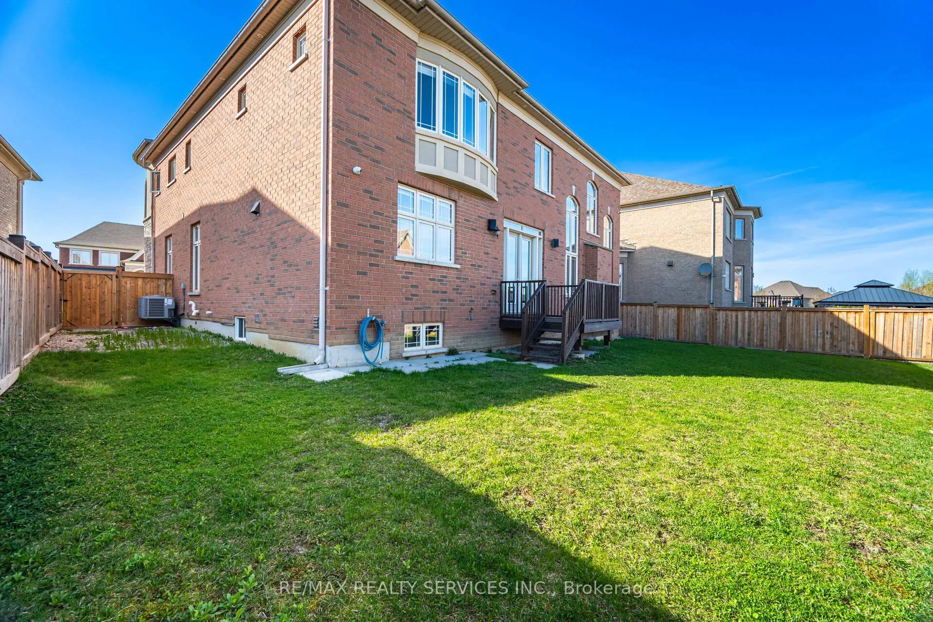 Photo 48 of 75 Parkheights Trail, King, Nobleton — HOMEH