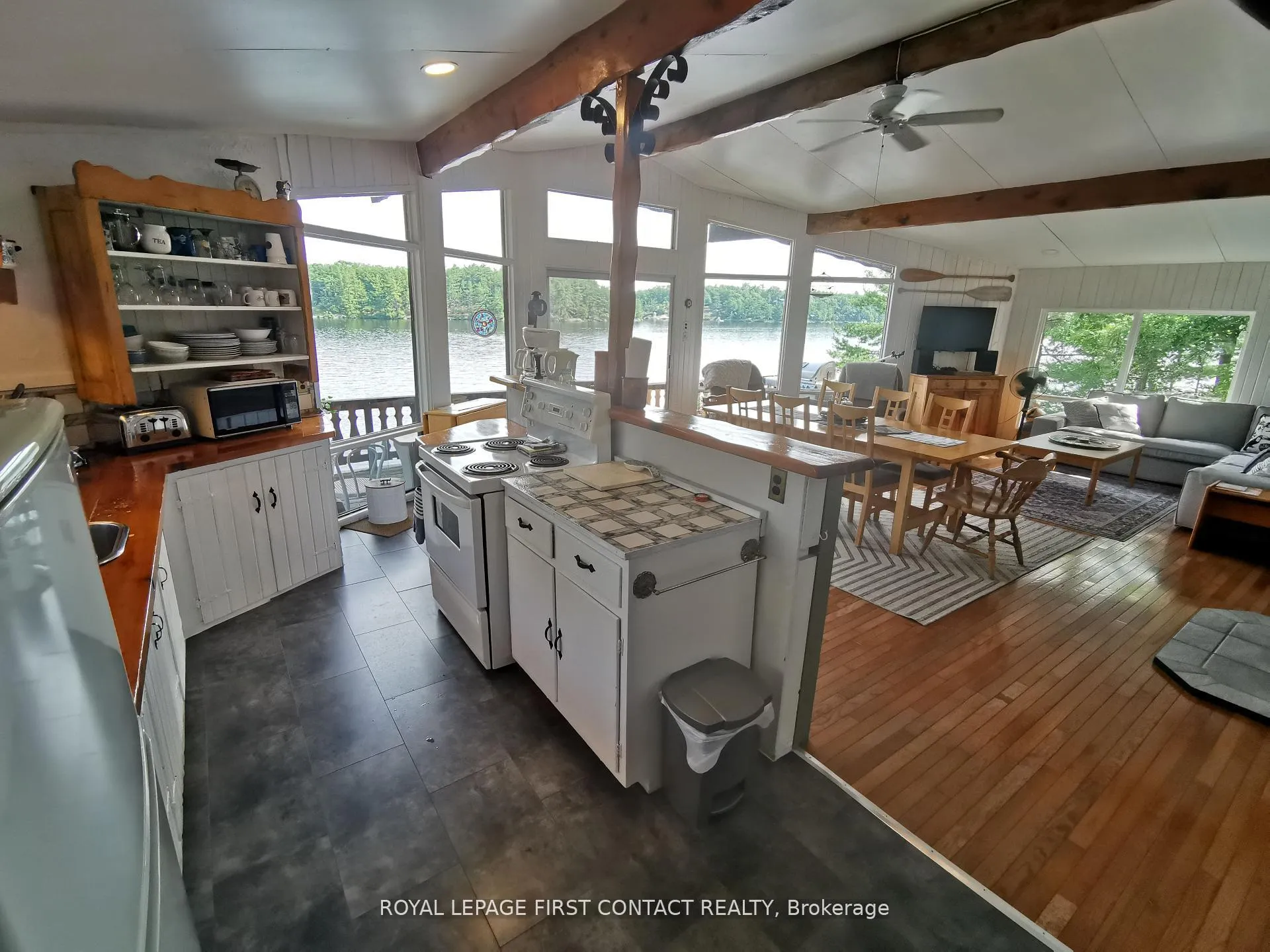 Photo 11 of 333 Healey Lake W/a, The Archipelago, Archipelago South — HOMEH