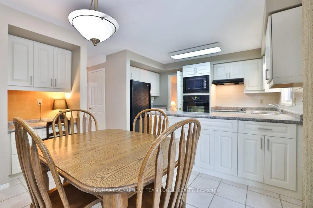 Photo 14 of 3224 Appollo Road, Burlington, Headon — HOMEH