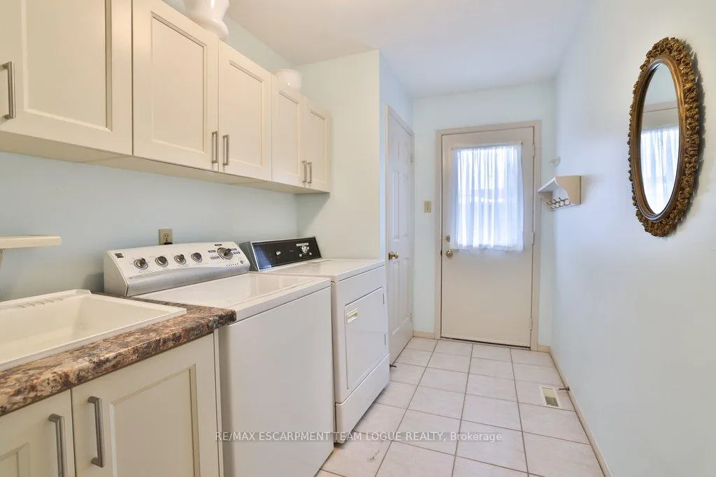 Photo 19 of 3224 Appollo Road, Burlington, Headon — HOMEH